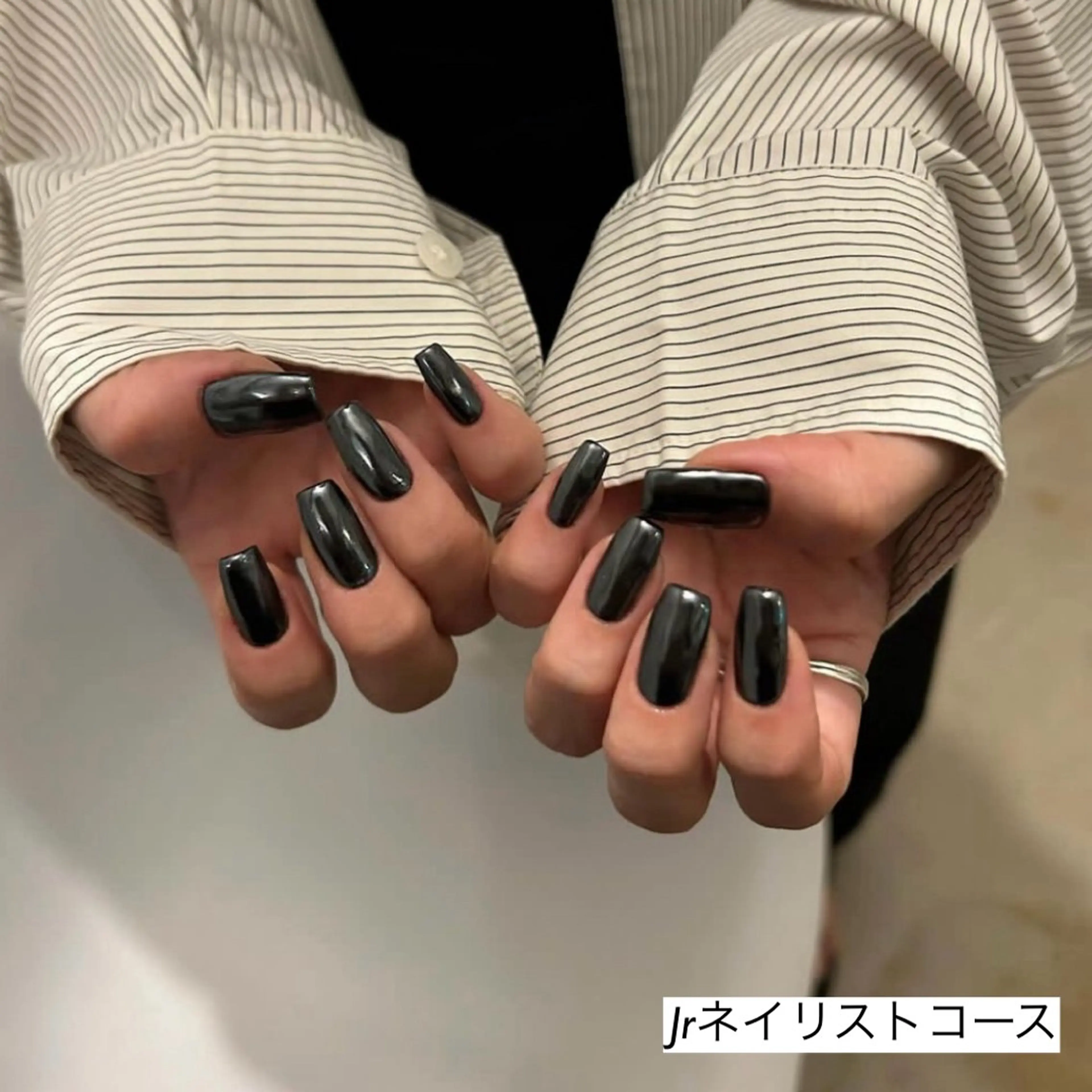 ネイル ミラーネイル ワンカラーネイル ハンドネイル nail salon  9NINE所属・nail salon 9NINEのネイルデザイン