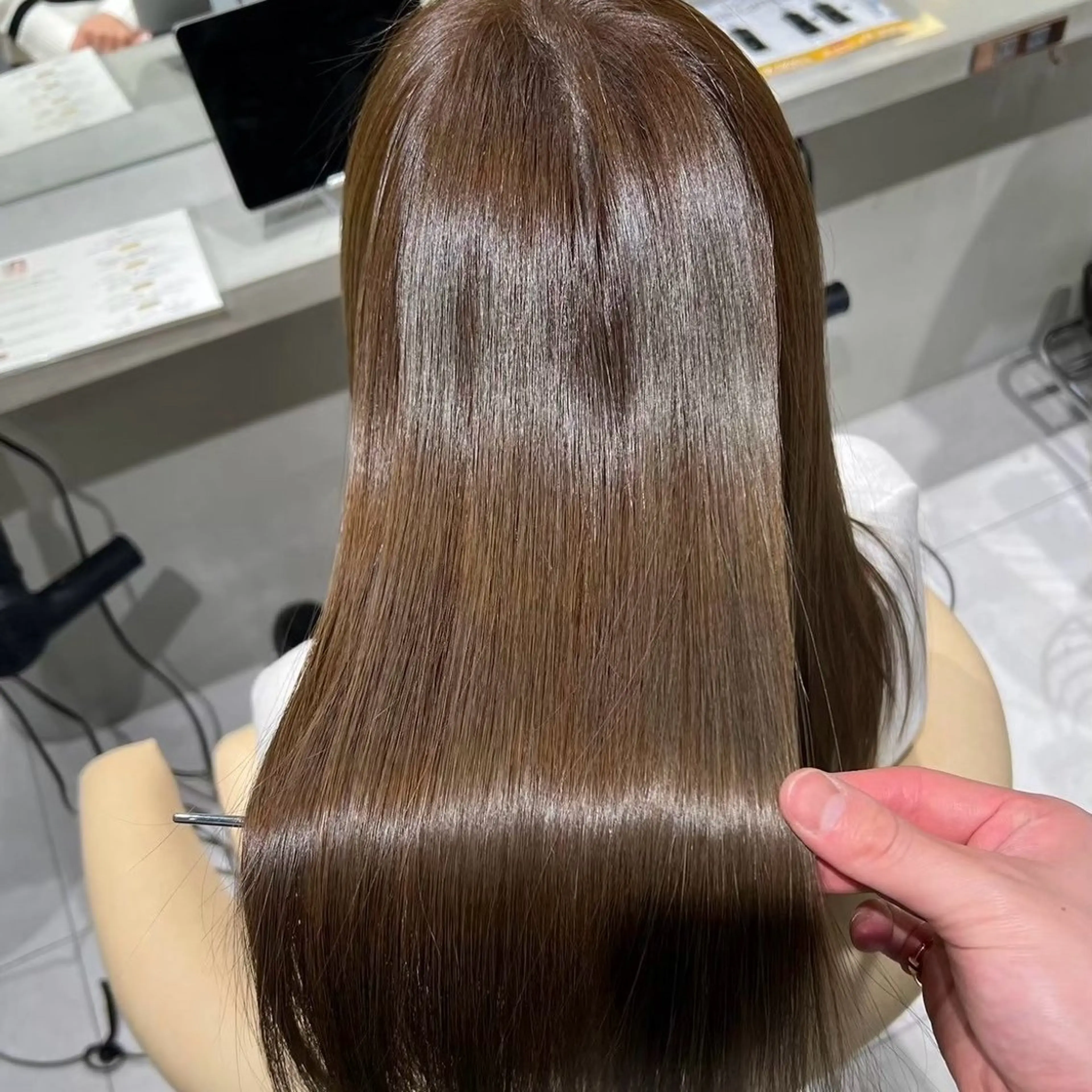 ロング 縮毛矯正 🎀Rimi୨୧ ✨艶✨color🎀のヘアスタイル