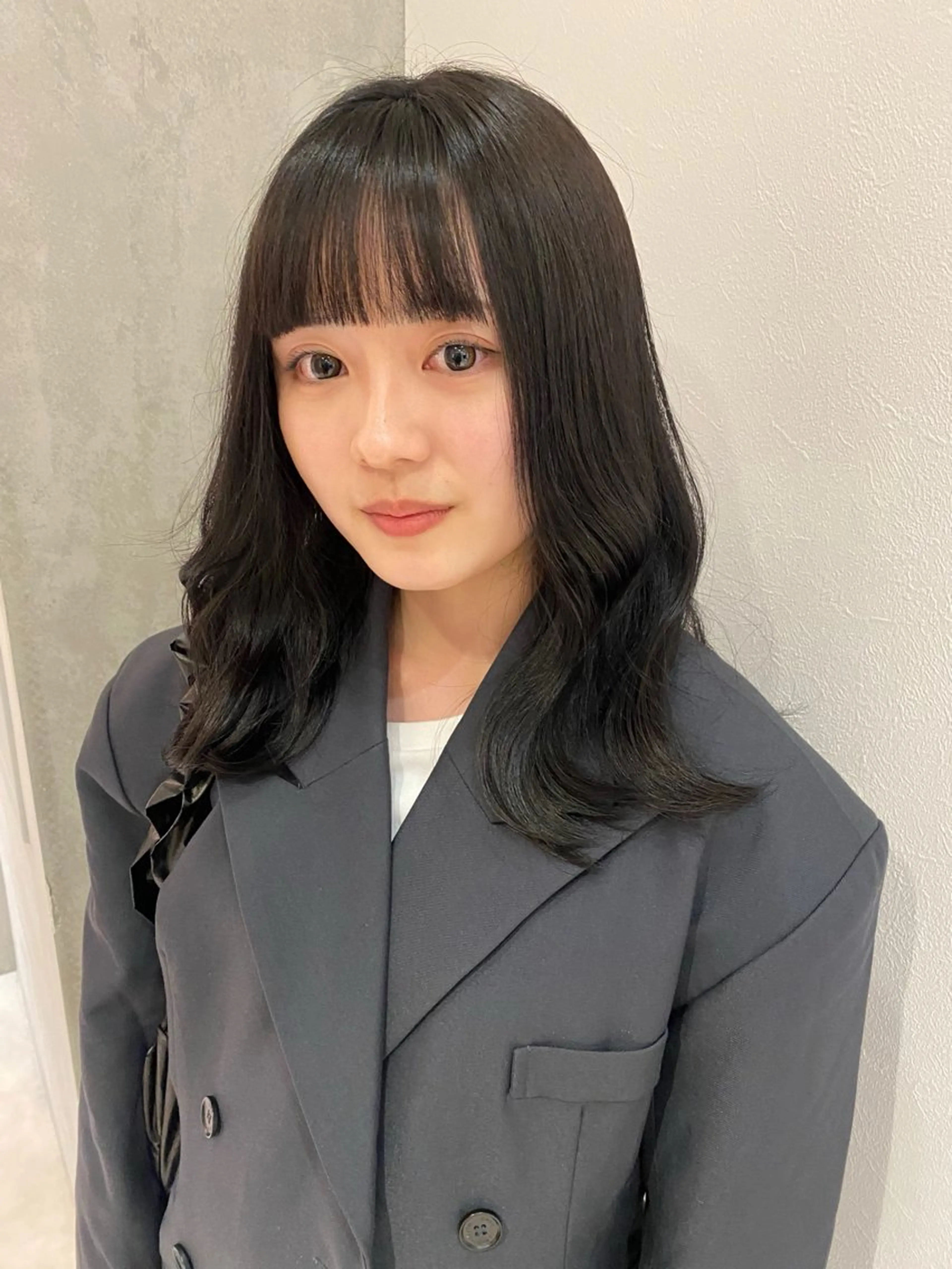 セミロング カット ヘアカラー YOKE所属・いとう ほのかのヘアスタイル