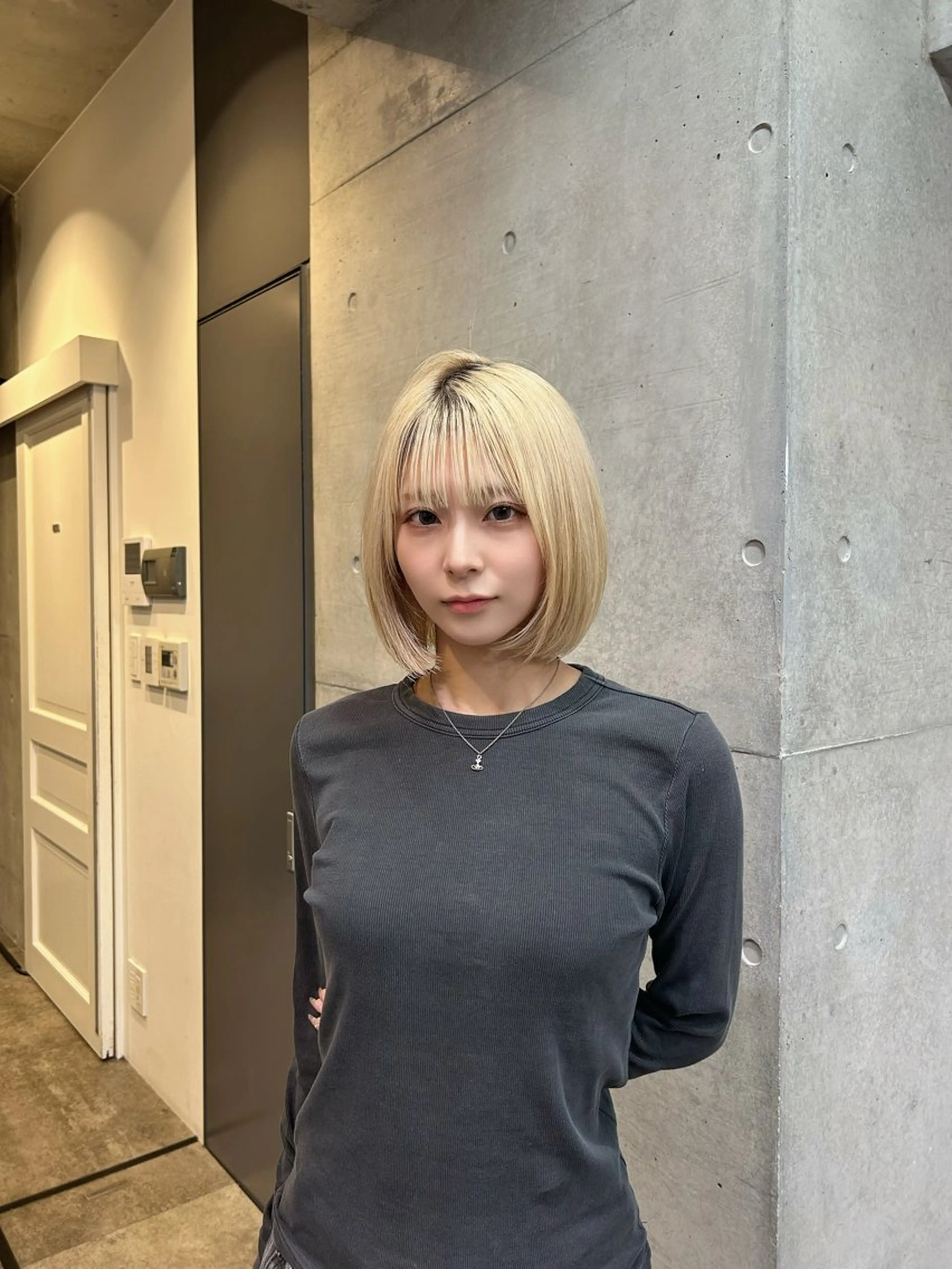 ショート カラー ハイトーンカラー ボブ トリートメント ブリーチ⌇﻿ベージュ ハイトーン⌇﻿ヒロトのヘアスタイル