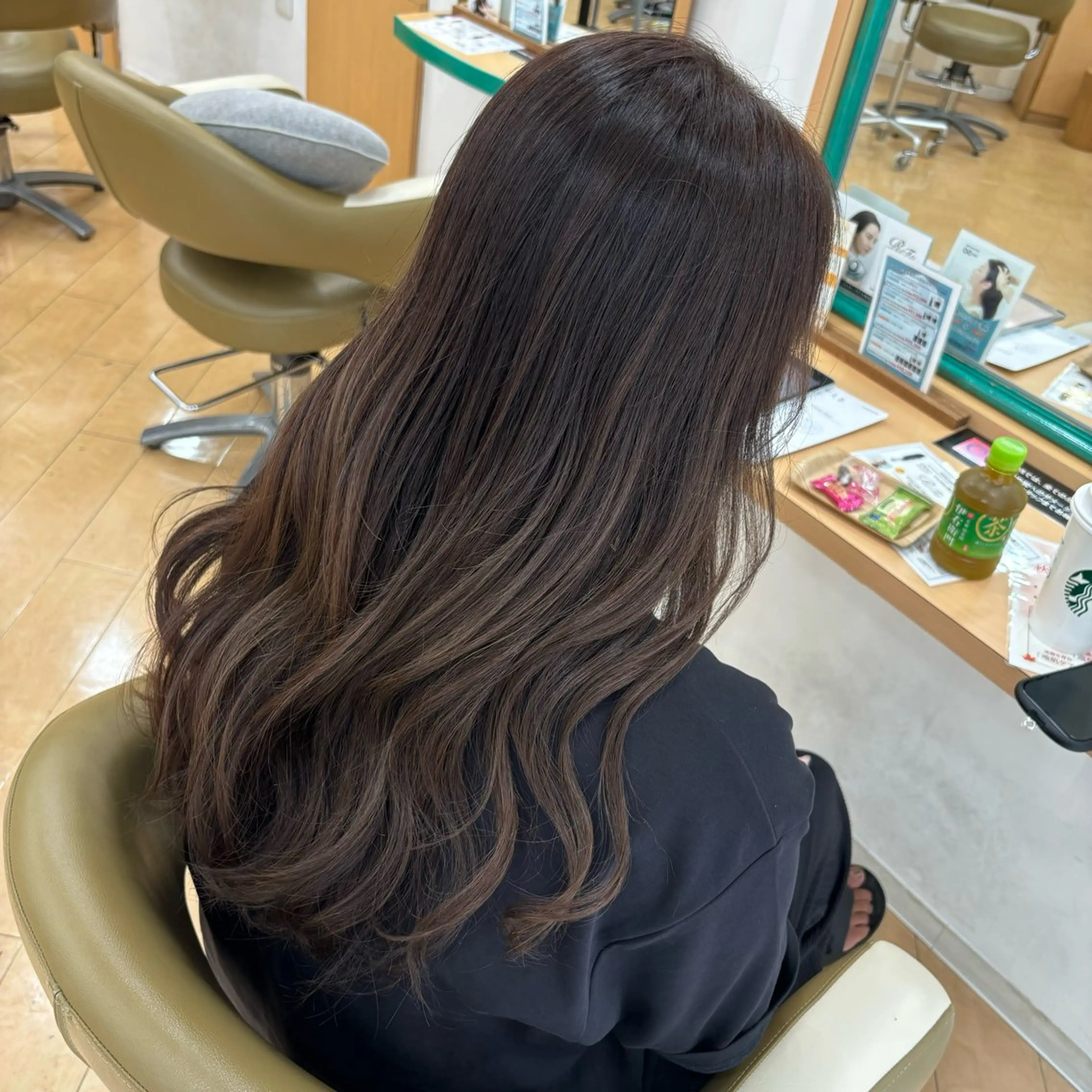 ロング カラー 🎀🤍芦澤 李音🤍🎀のヘアスタイル