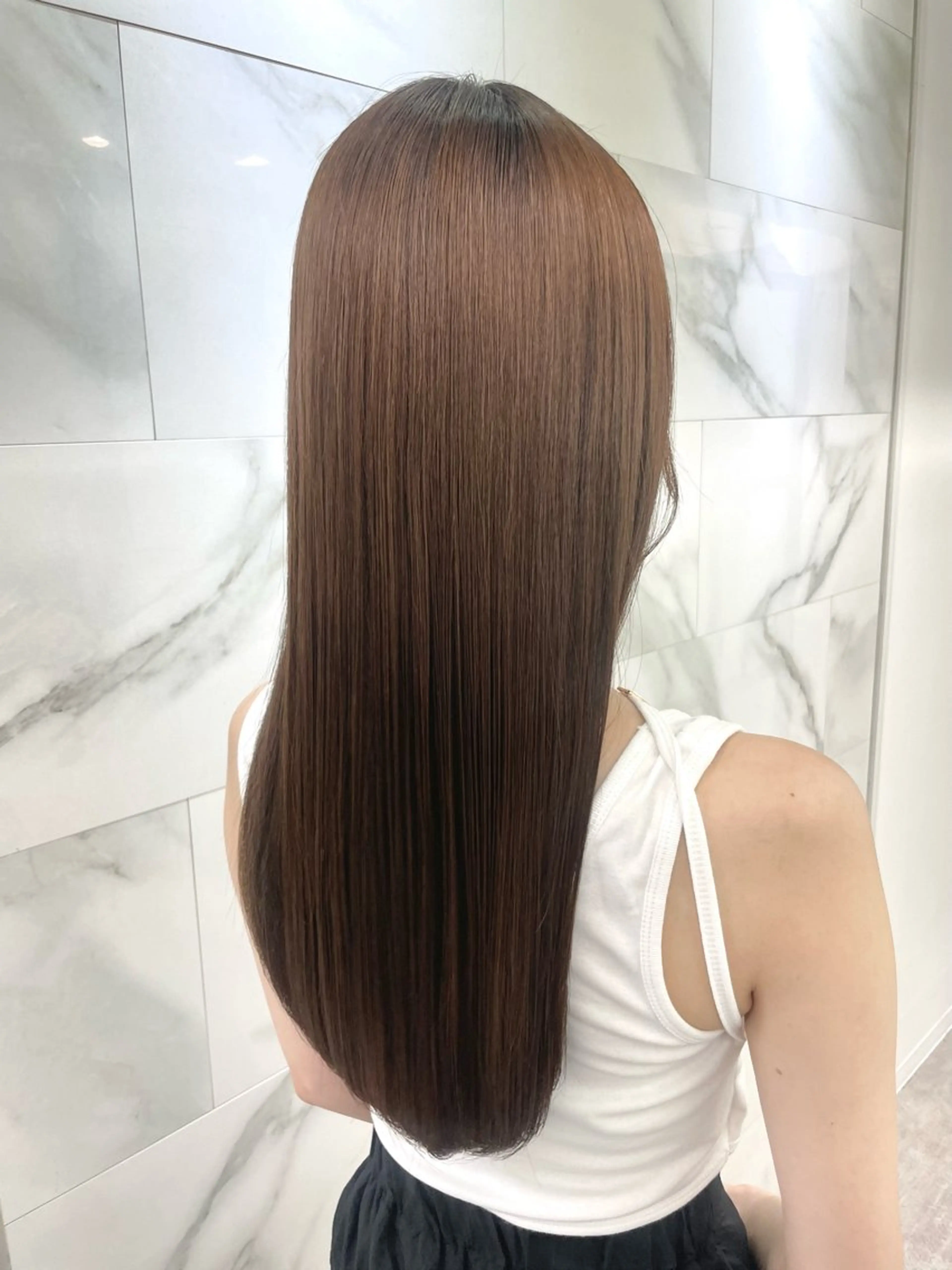 セミロング ヘアカラー トリートメント soigné 表参道【ソワネ】所属・🖱️透明感カラー ×髪質改善Rikyuのヘアスタイル