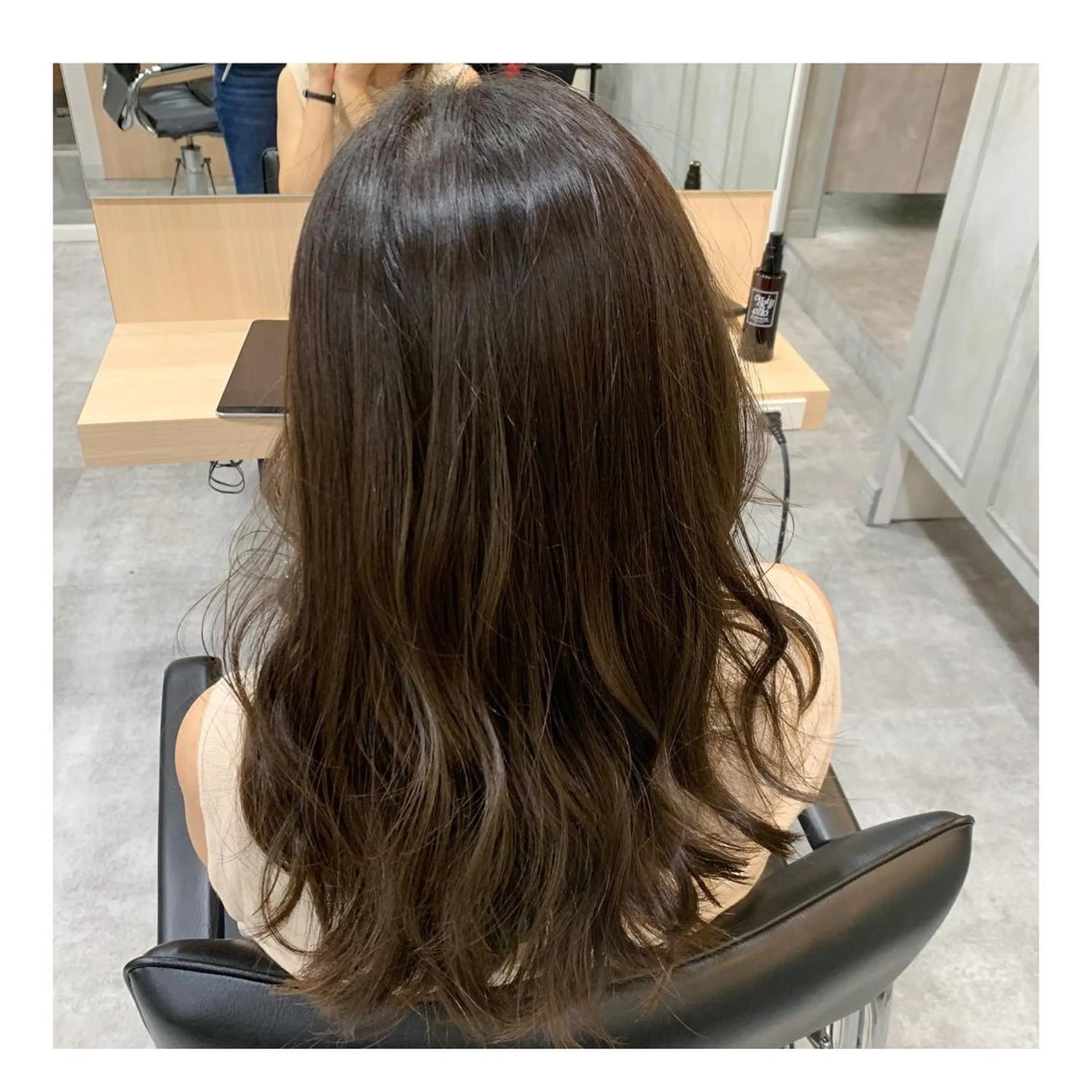 セミロング カラー TriumpH天王寺店【ミルボンAujua認定サロン】所属・SAKI🐈⬛【 HAPPY届けます】のヘアスタイル