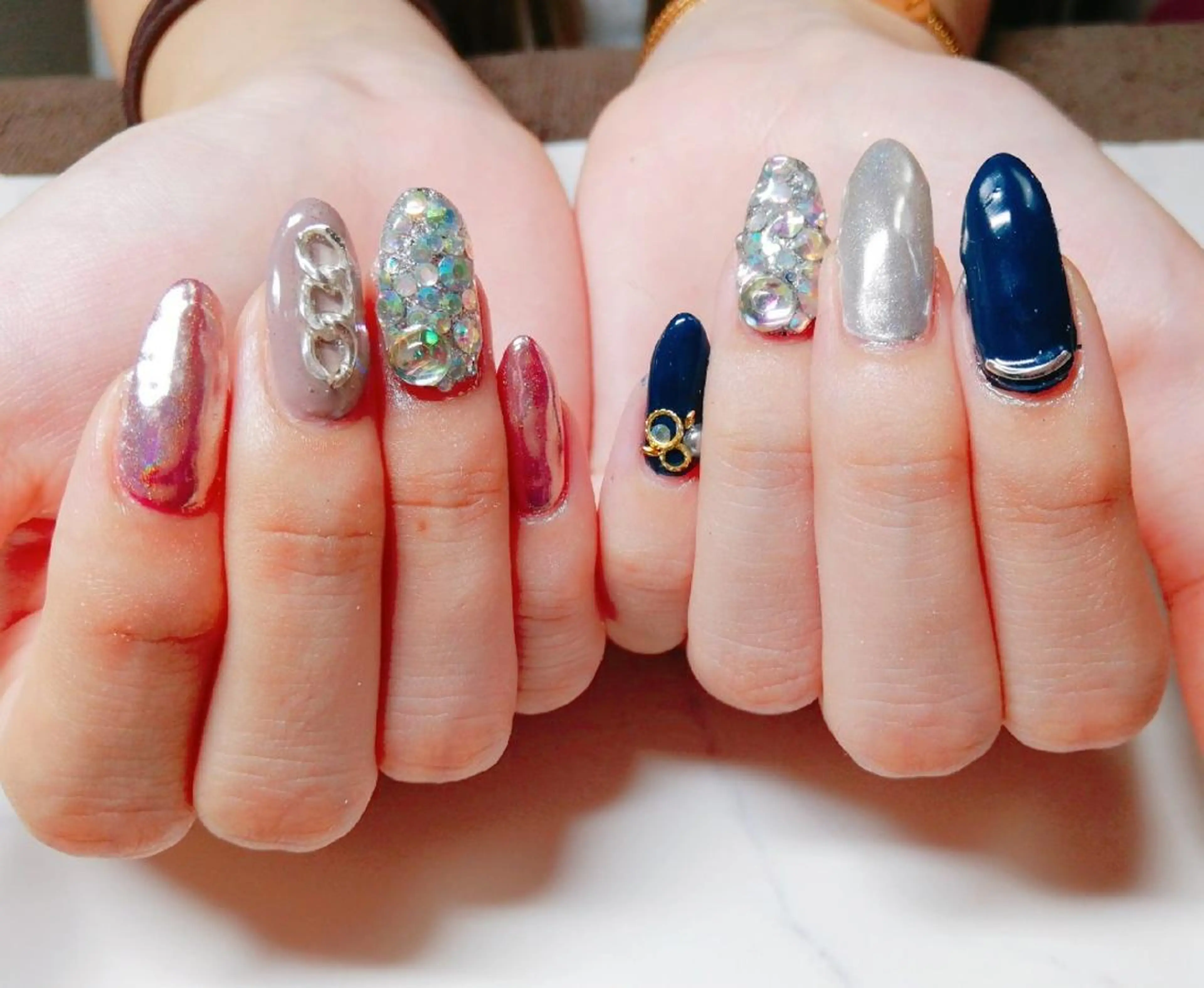 ネイル ミラーネイル ネイビー ハンドネイル Nail Salon macherieのネイルデザイン