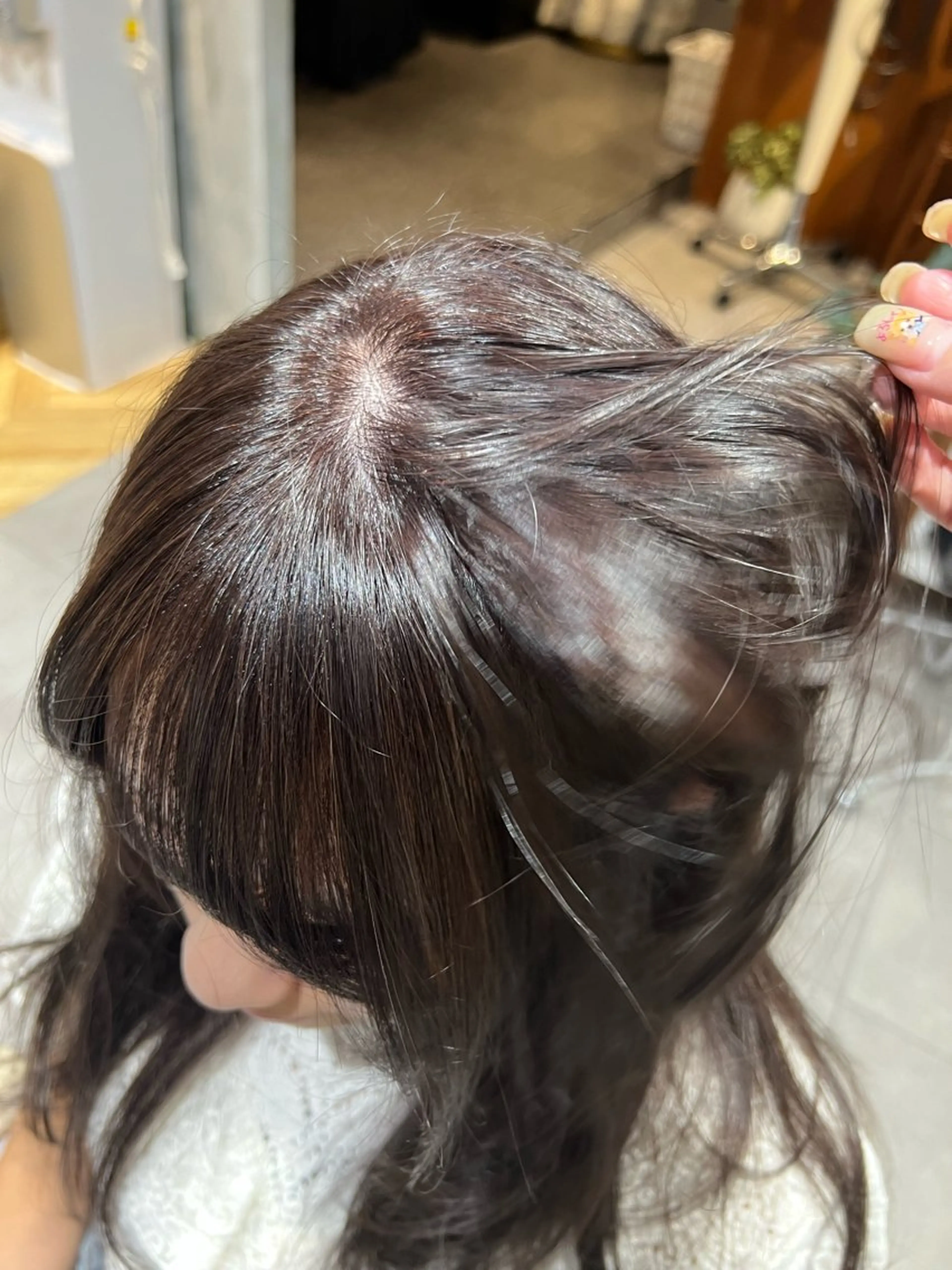 セミロング 齋 花音のヘアスタイル