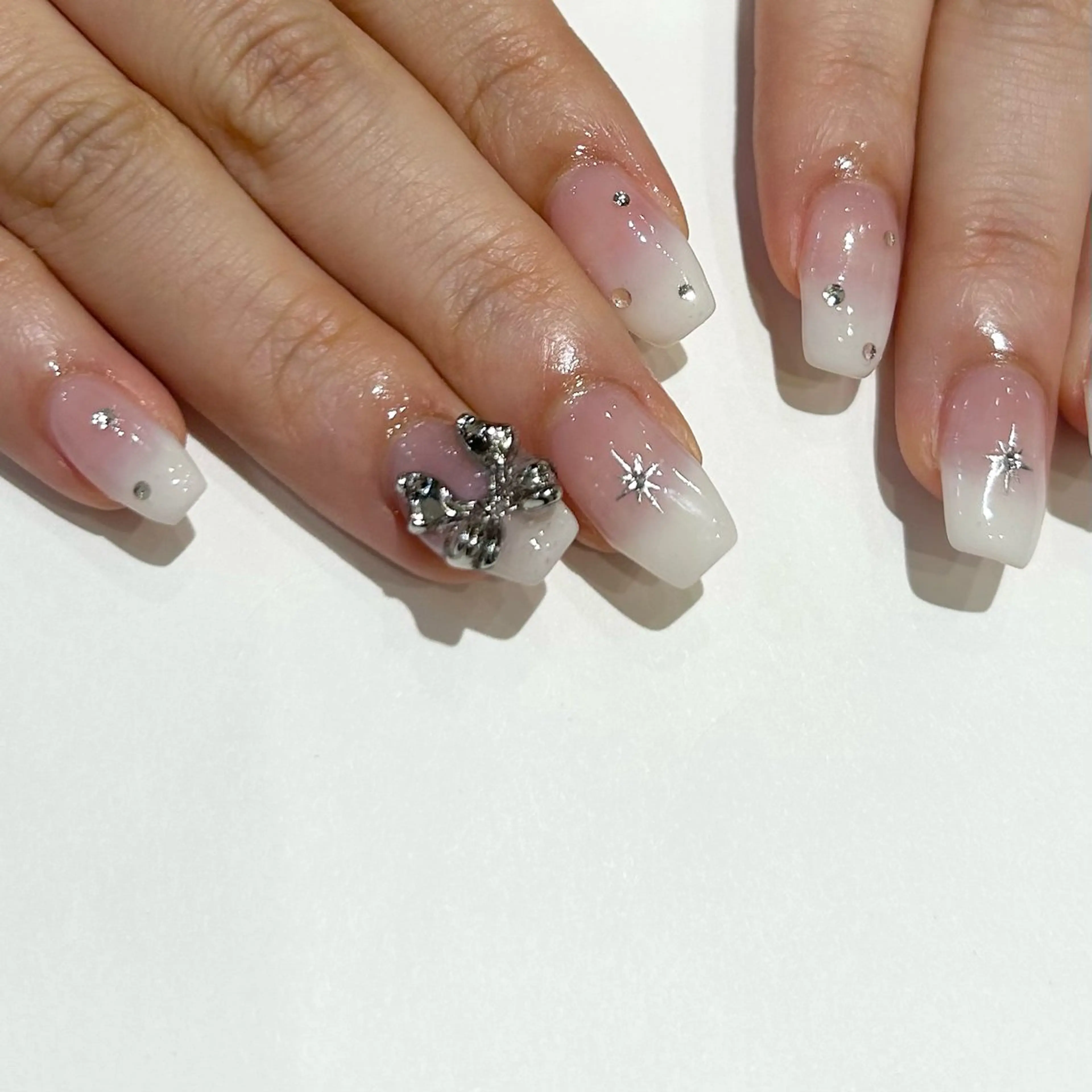 ネイル ハンドネイル nail ♡" Riri韓国ガーリーのネイルデザイン