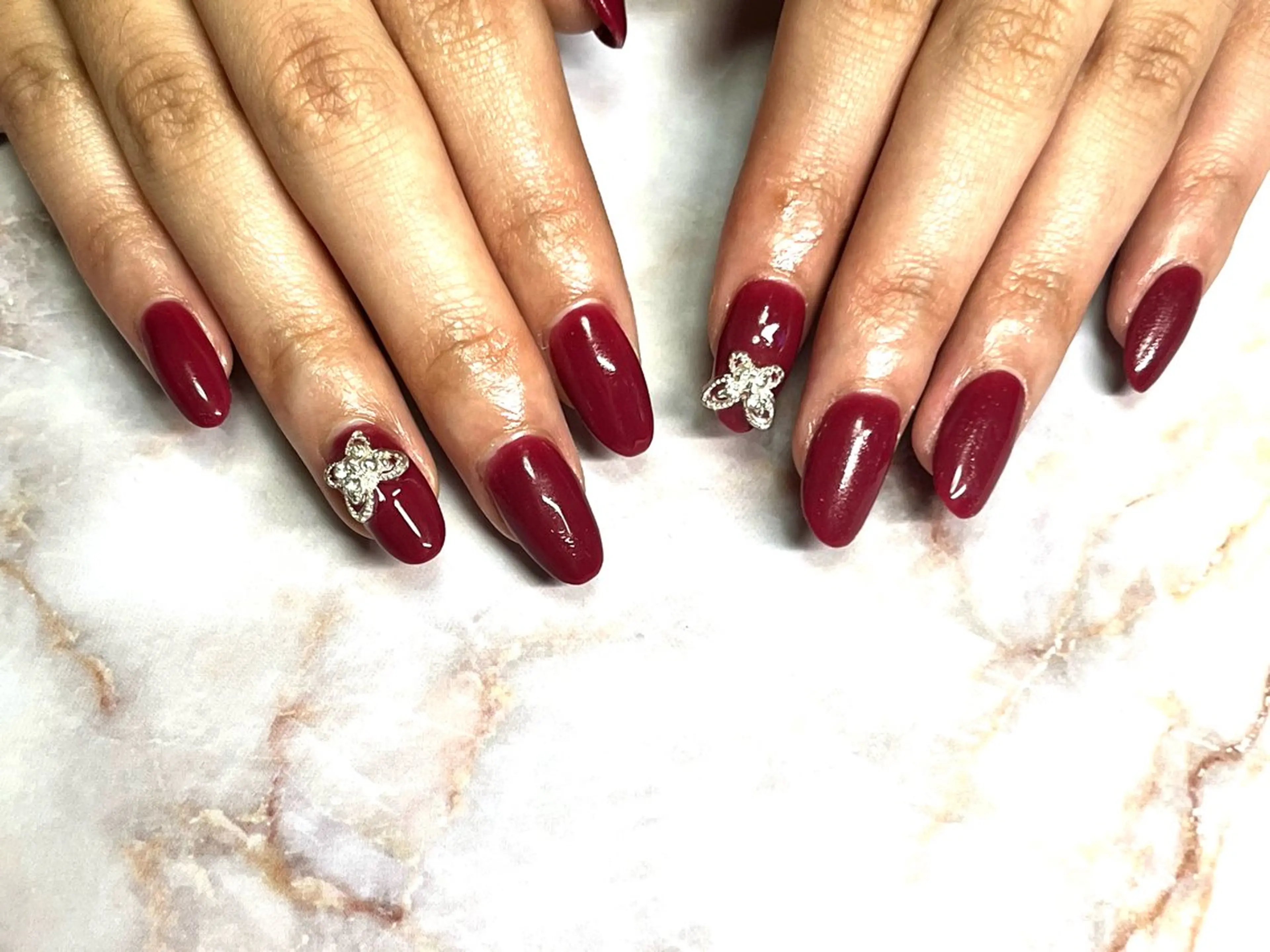 ネイル 長さ出し スカルプネイル ハンドネイル plaisir所属・plaisir プレジールネイルのネイルデザイン