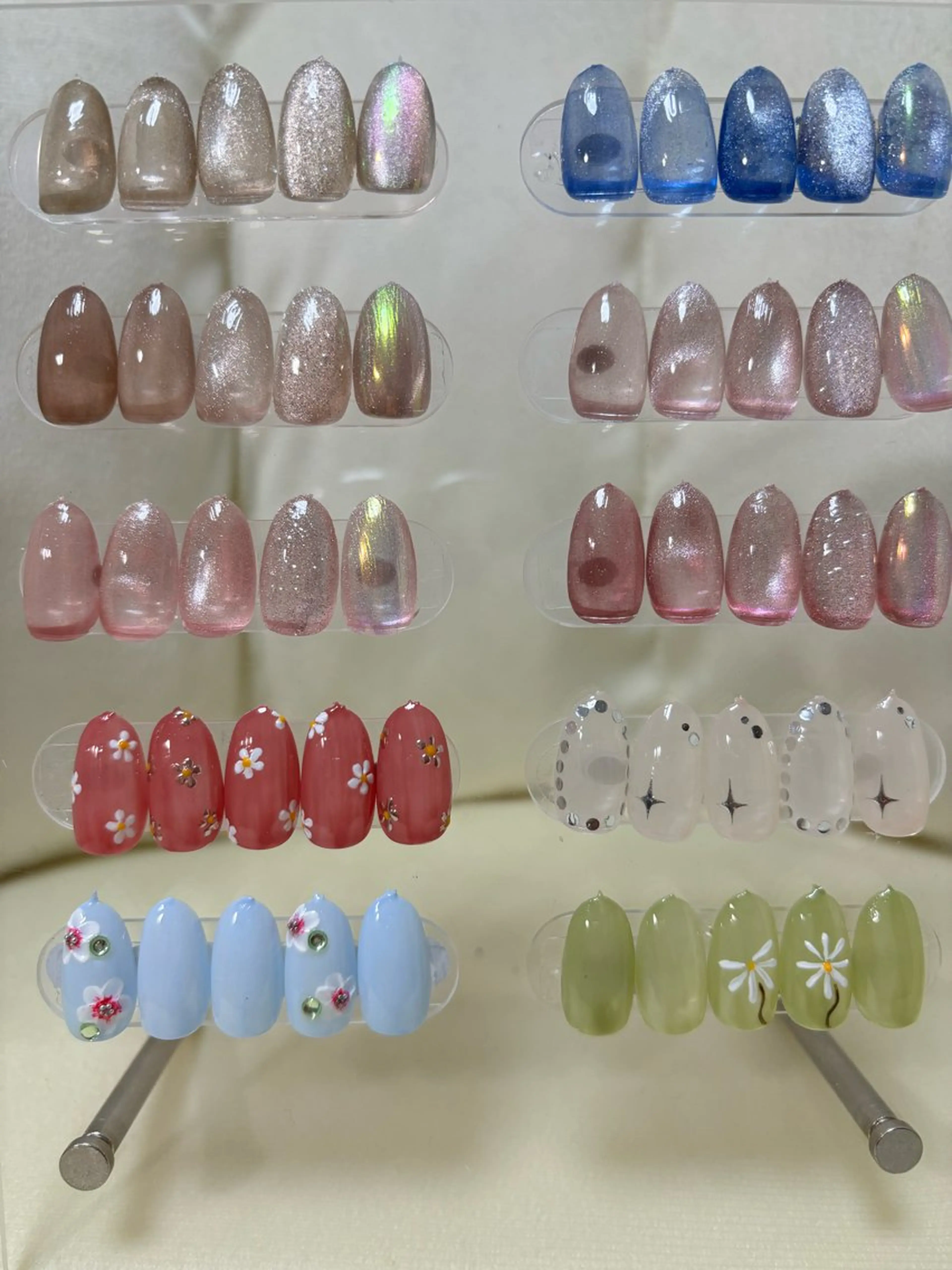 ネイル 小林 安奈のネイルデザイン