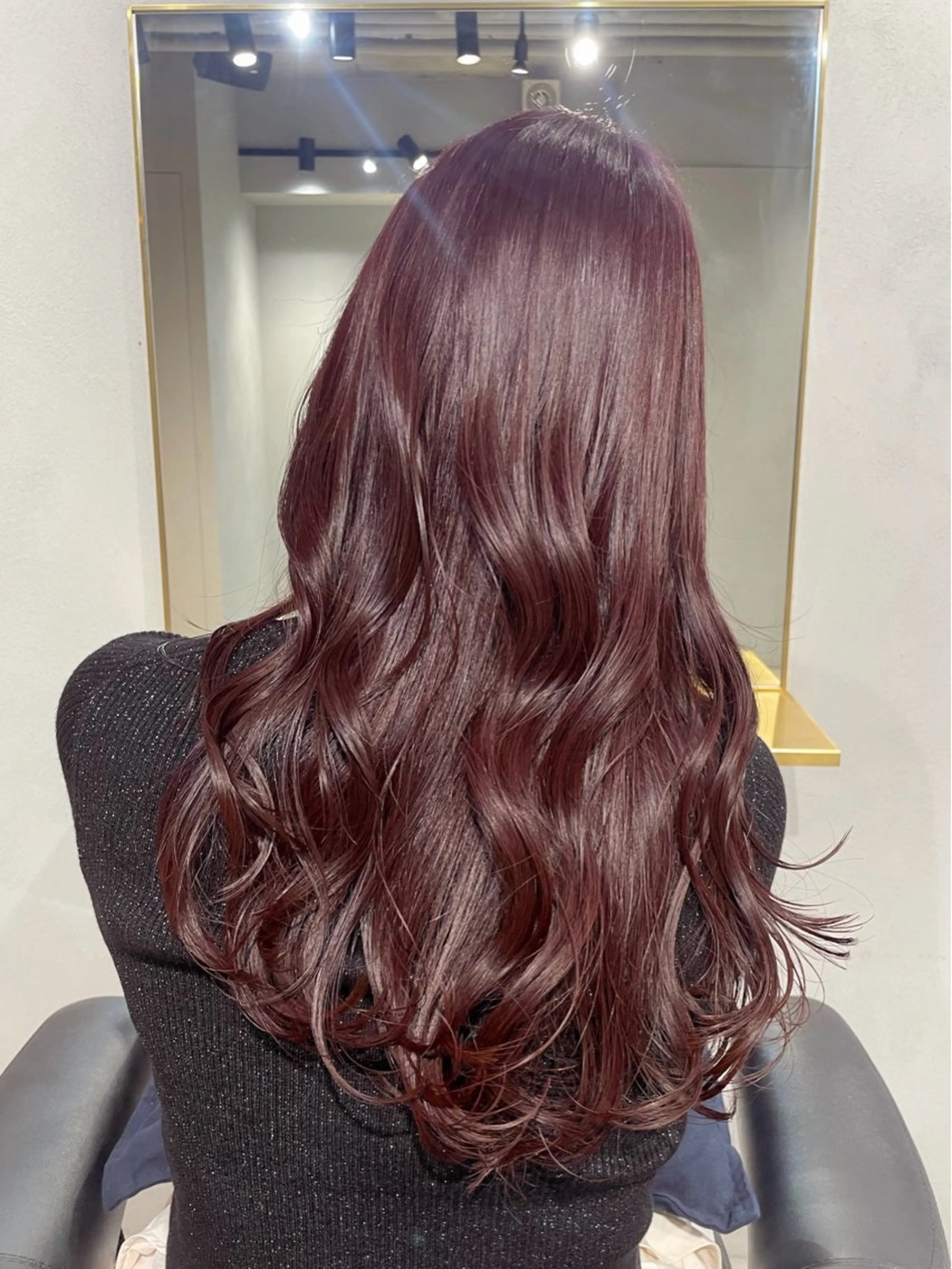 ロング カラー ラベンダーカラー ピンクカラー ピンクラベンダー カット ヘアカラー トリートメント 【arc】Ruri コテ巻き風パーマのヘアスタイル