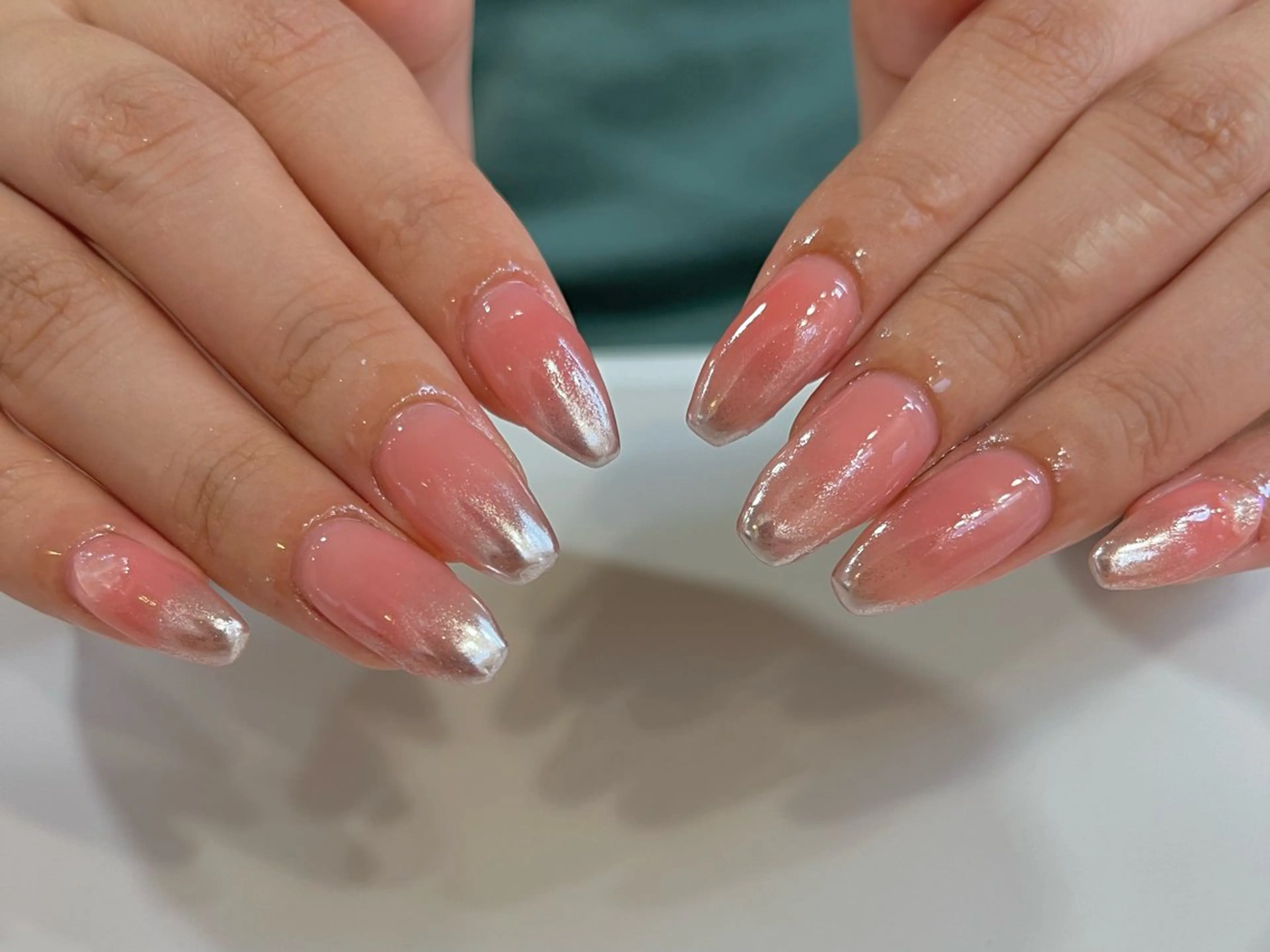 ネイル グラデーション 氷ネイル・うるうるネイル ミラーネイル ピンク Queen nail所属・QUEEN ＮＡＩＬのネイルデザイン