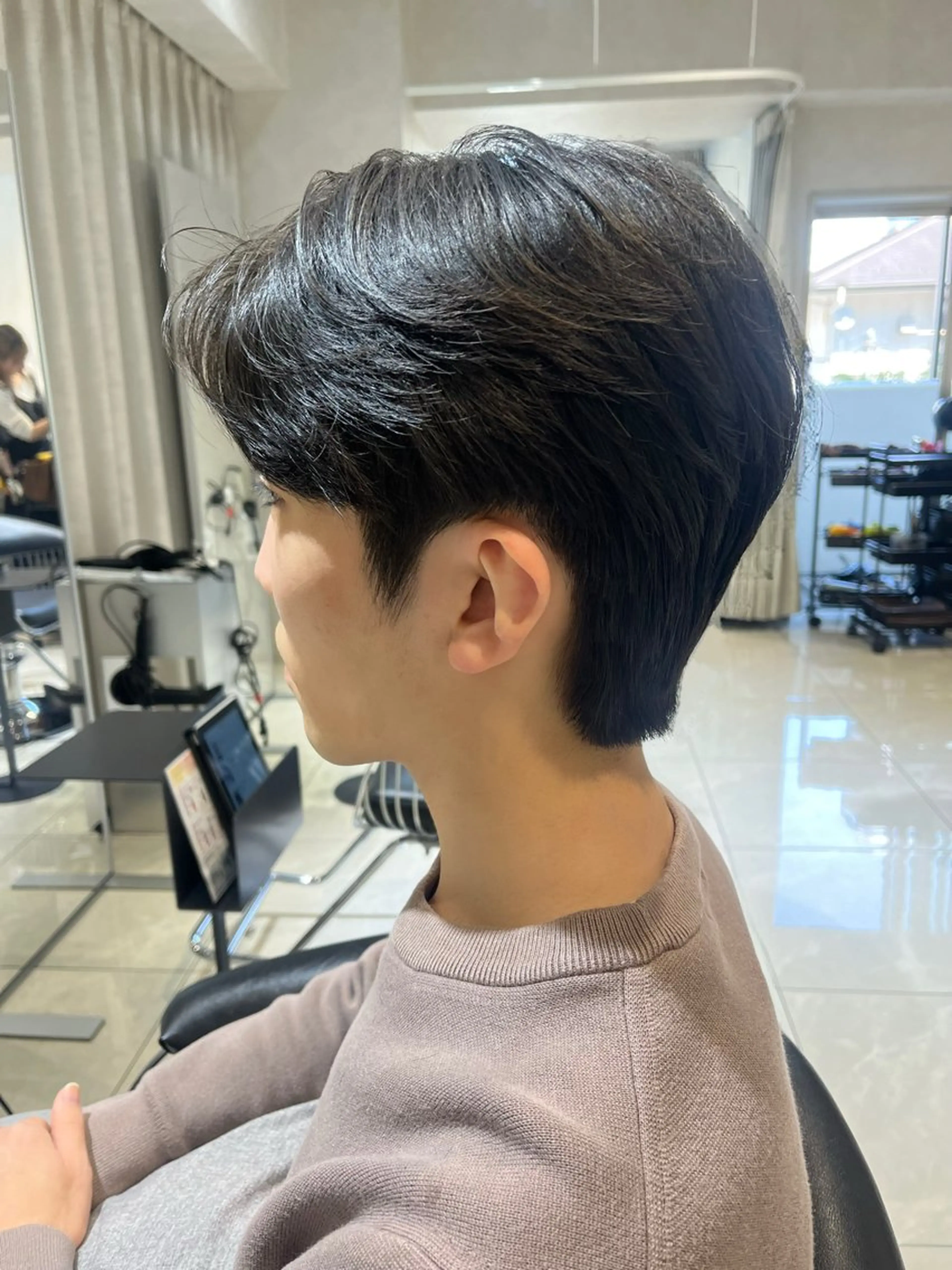 パーマ メンズ カット パーマ 韓国メンズ特化 ダウン・毛流れパーマのヘアスタイル