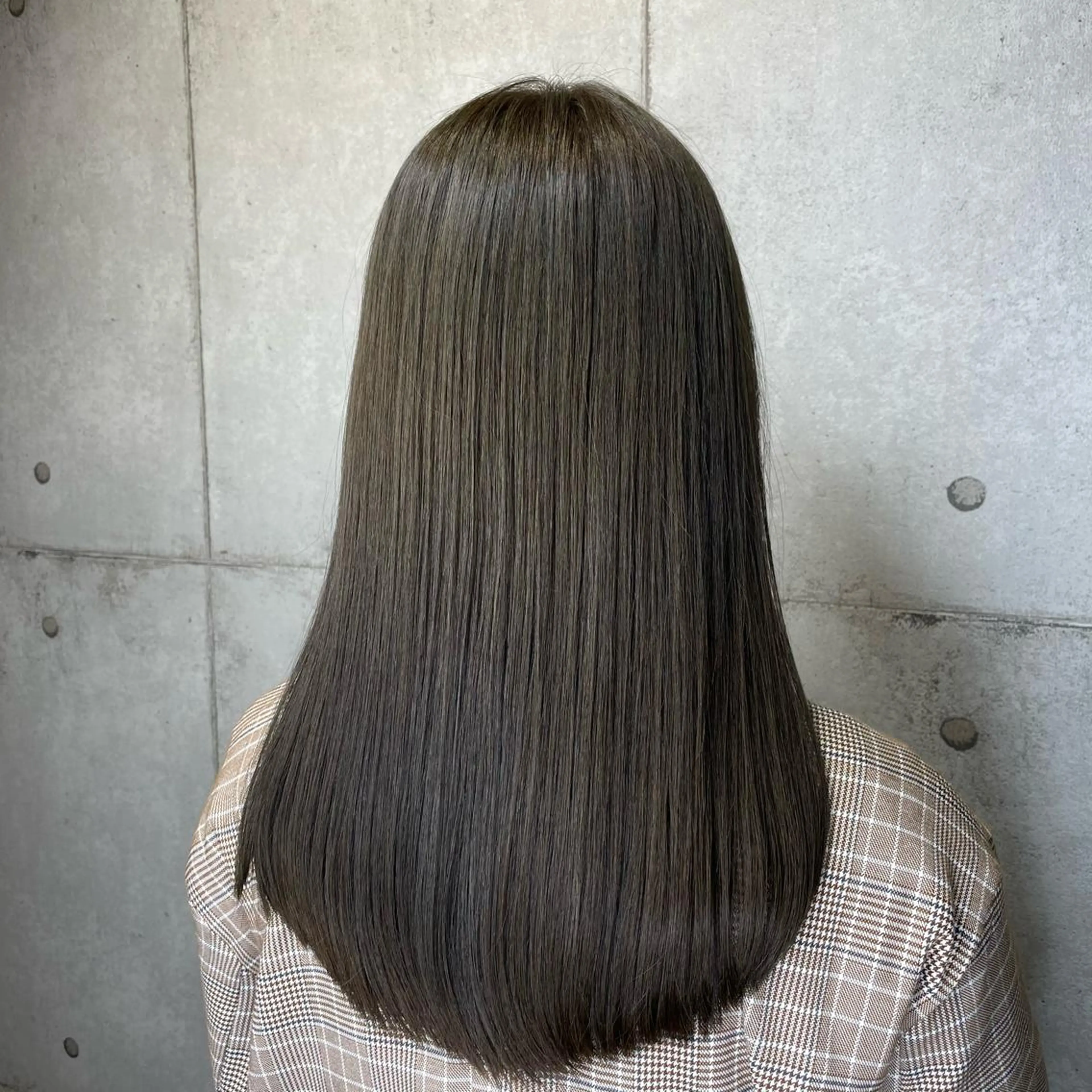 ロング newi宮崎 akioのヘアスタイル