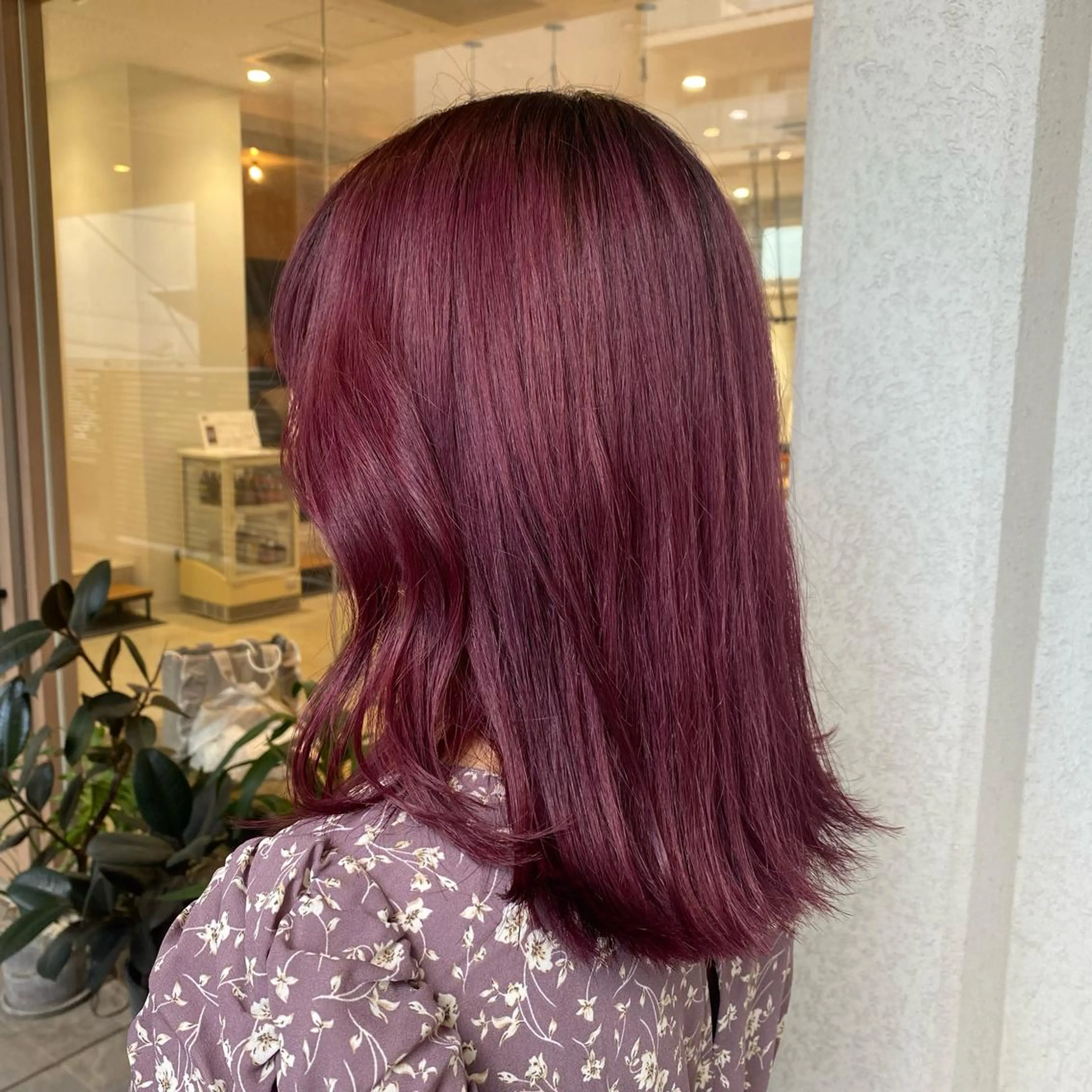 ミディアム fumi🪞血色感 アップ艶カラーのヘアスタイル