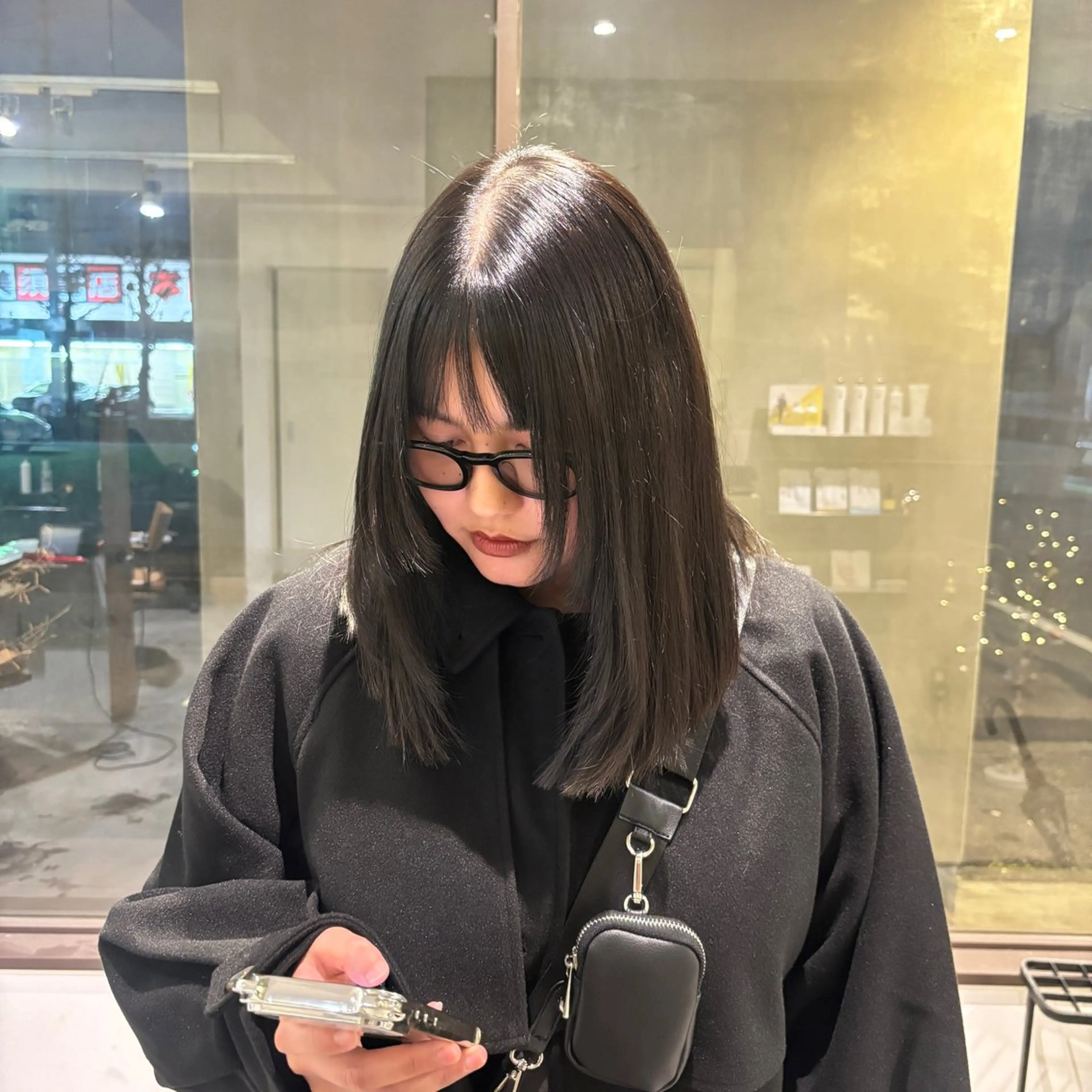 セミロング カット ヘアカラー 小木曽 里華のヘアスタイル