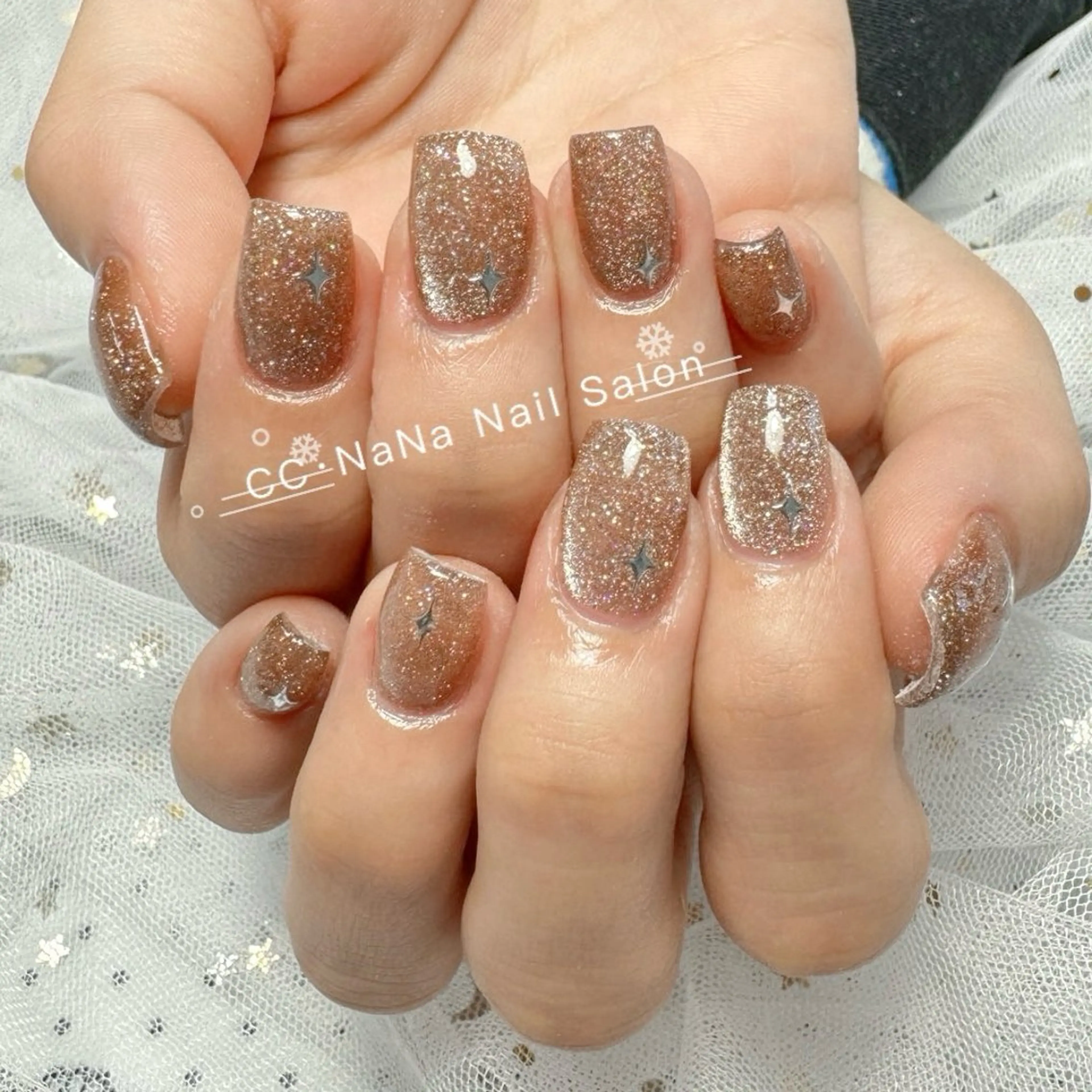 ネイル チークネイル フラッシュネイル ハート キラキラネイル 韓国ネイル ハンドネイル 💎CC・NaNa 韓国風ネイル🌙のネイルデザイン