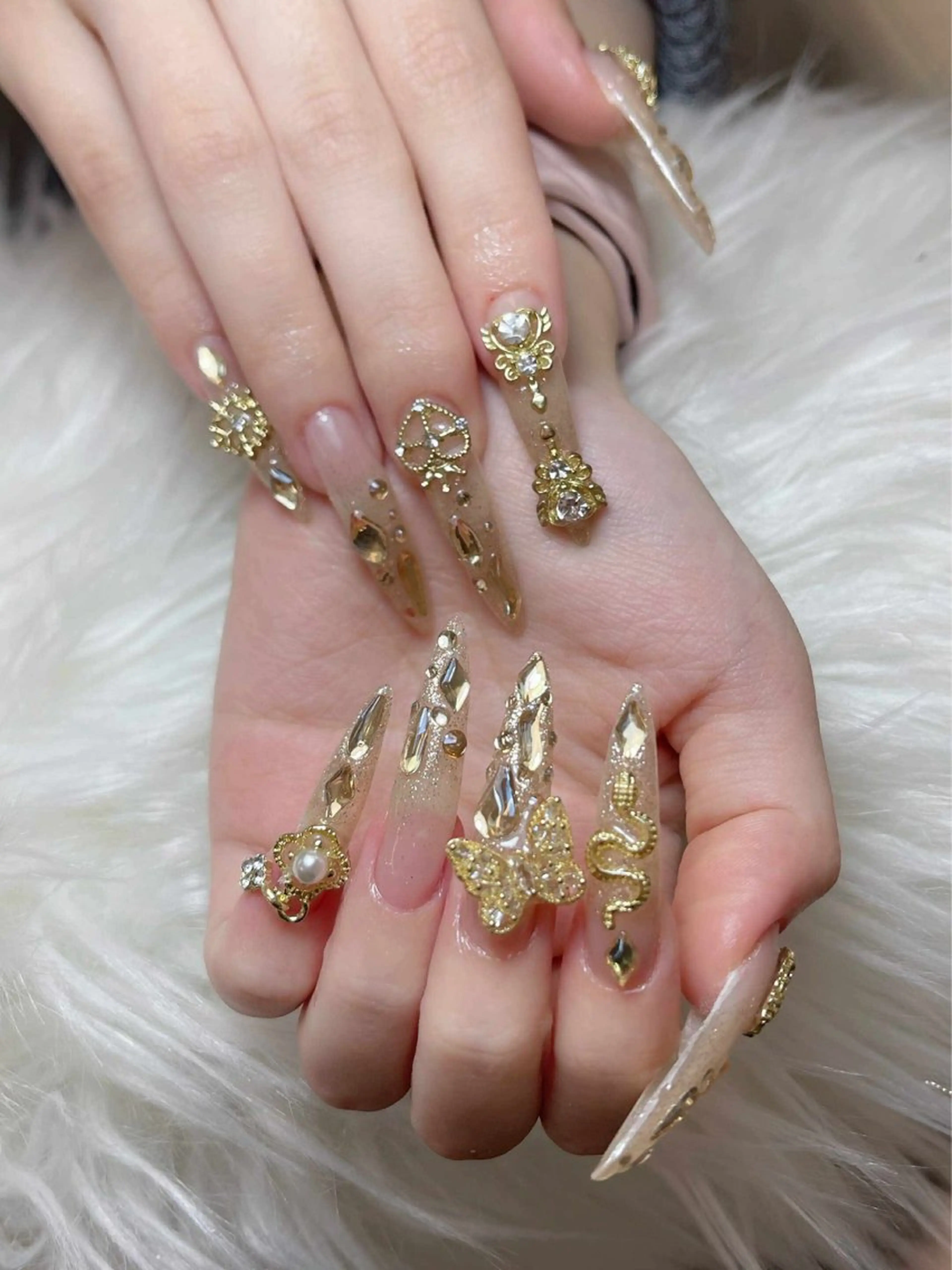 ネイル チークネイル 長さ出し フットネイル マグネットネイル 持ち込み ハンドネイル ANH NAIL ゴテゴテ専門店💎のネイルデザイン