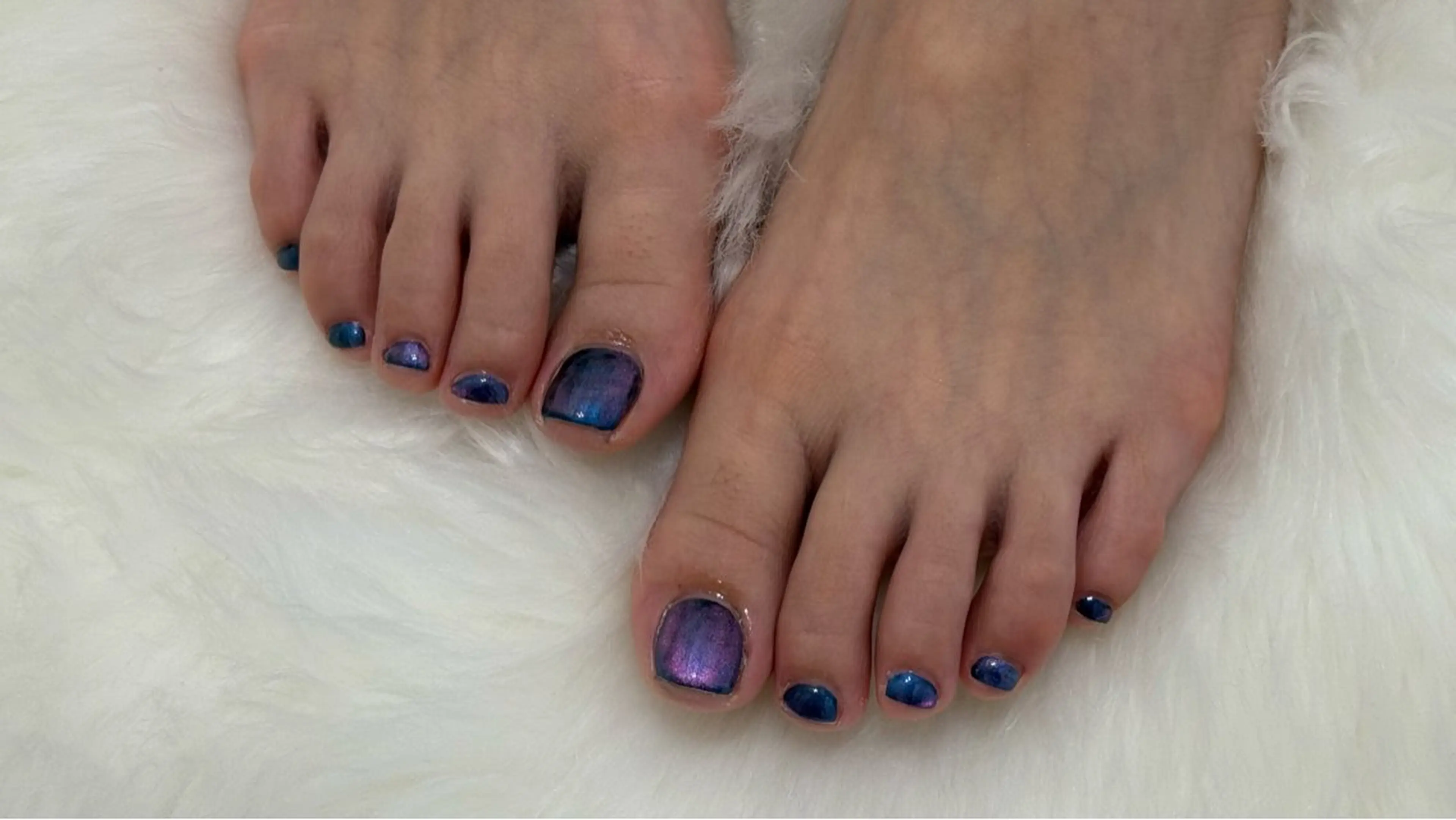 ネイル オーロラネイル フットネイル フレンチネイル ジェルネイル マグネットネイル ハンドネイル Mogu nail 二子玉川のネイルデザイン