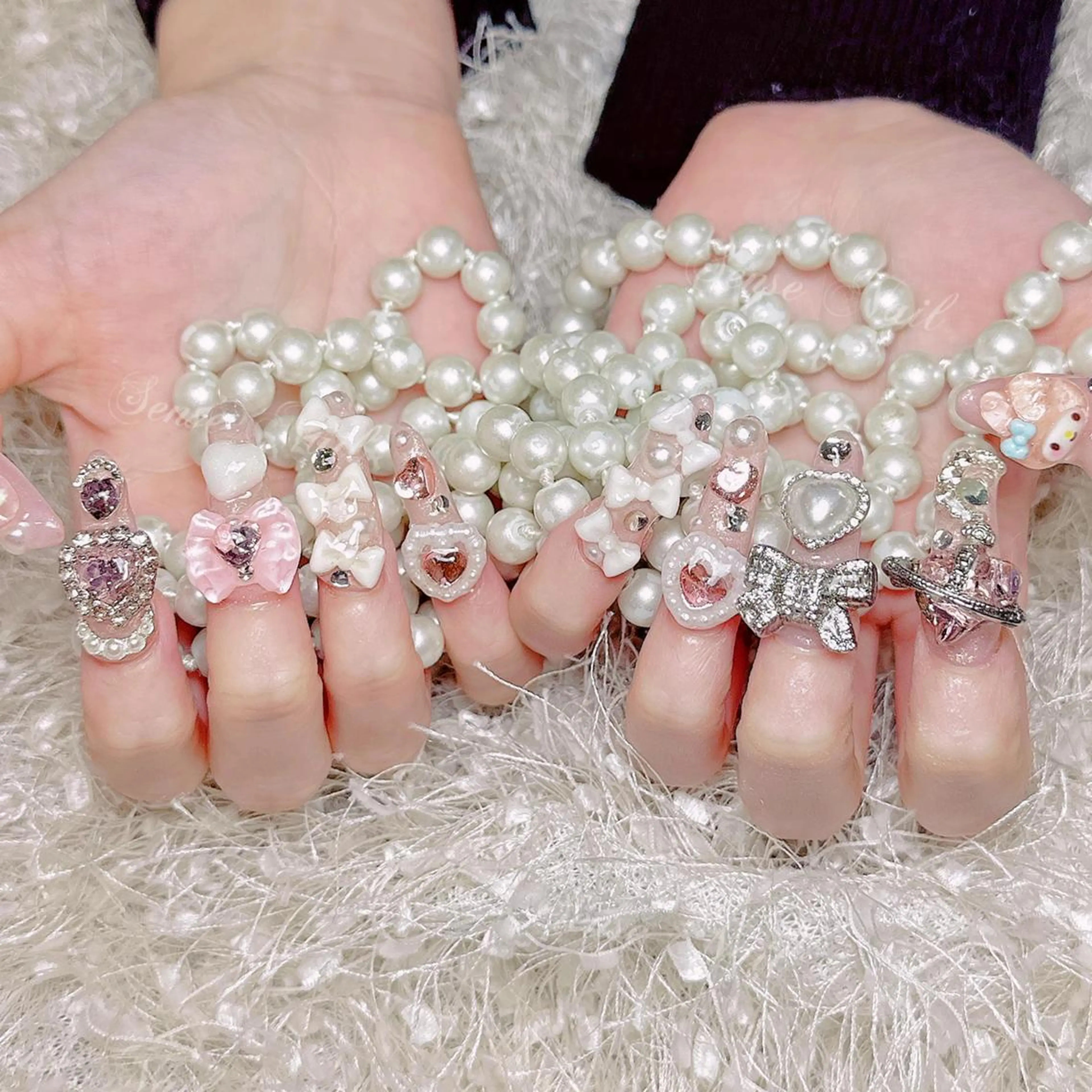 ネイル ハンドネイル ハンドケア Queening 🦋のネイルデザイン