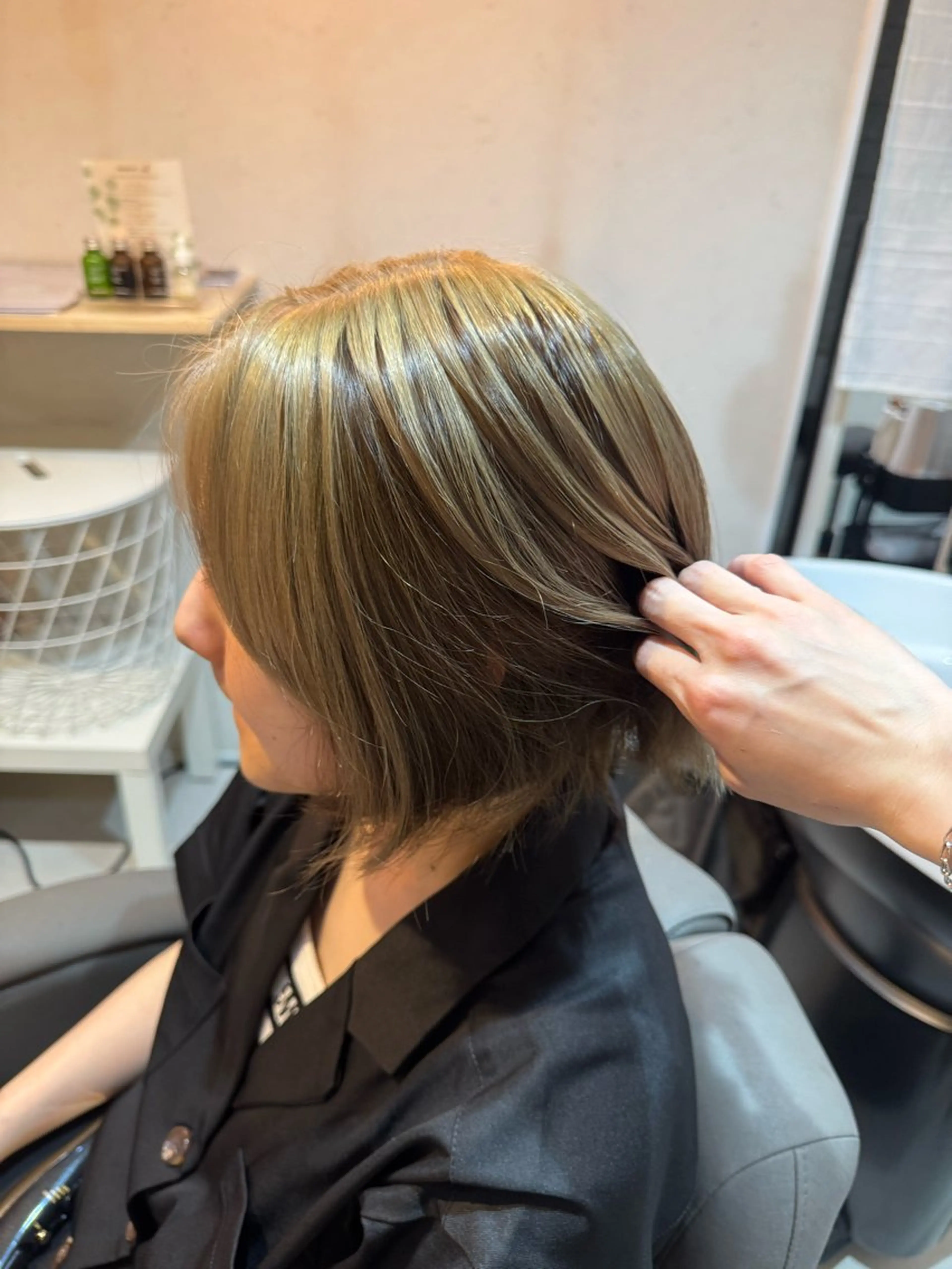 ショート カラー BonHeur所属・⛄️ 仙台 ￤透明感 ￤菅原香雪  ⛄️のヘアスタイル