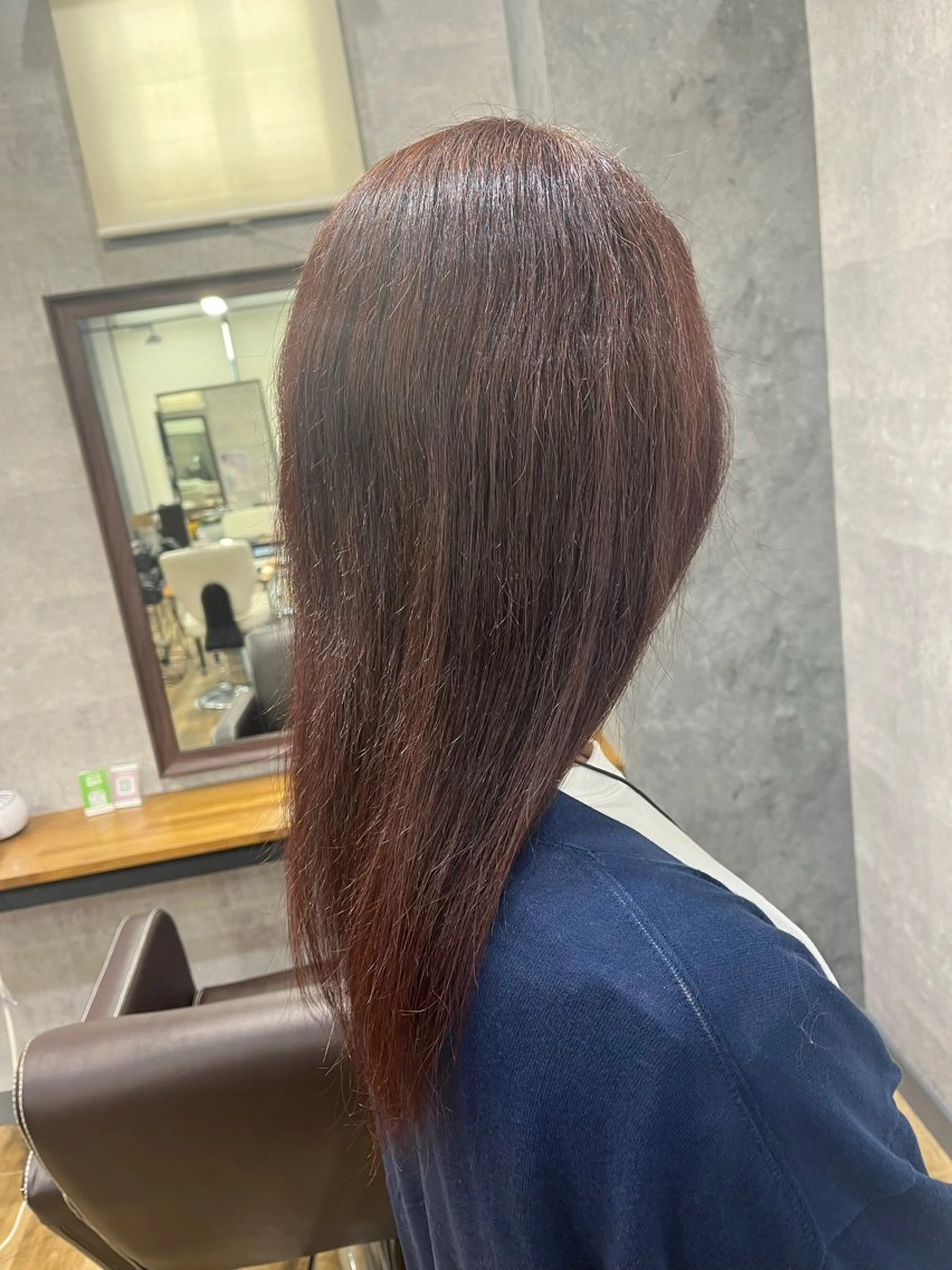 カラー 中園 紫音のヘアスタイル