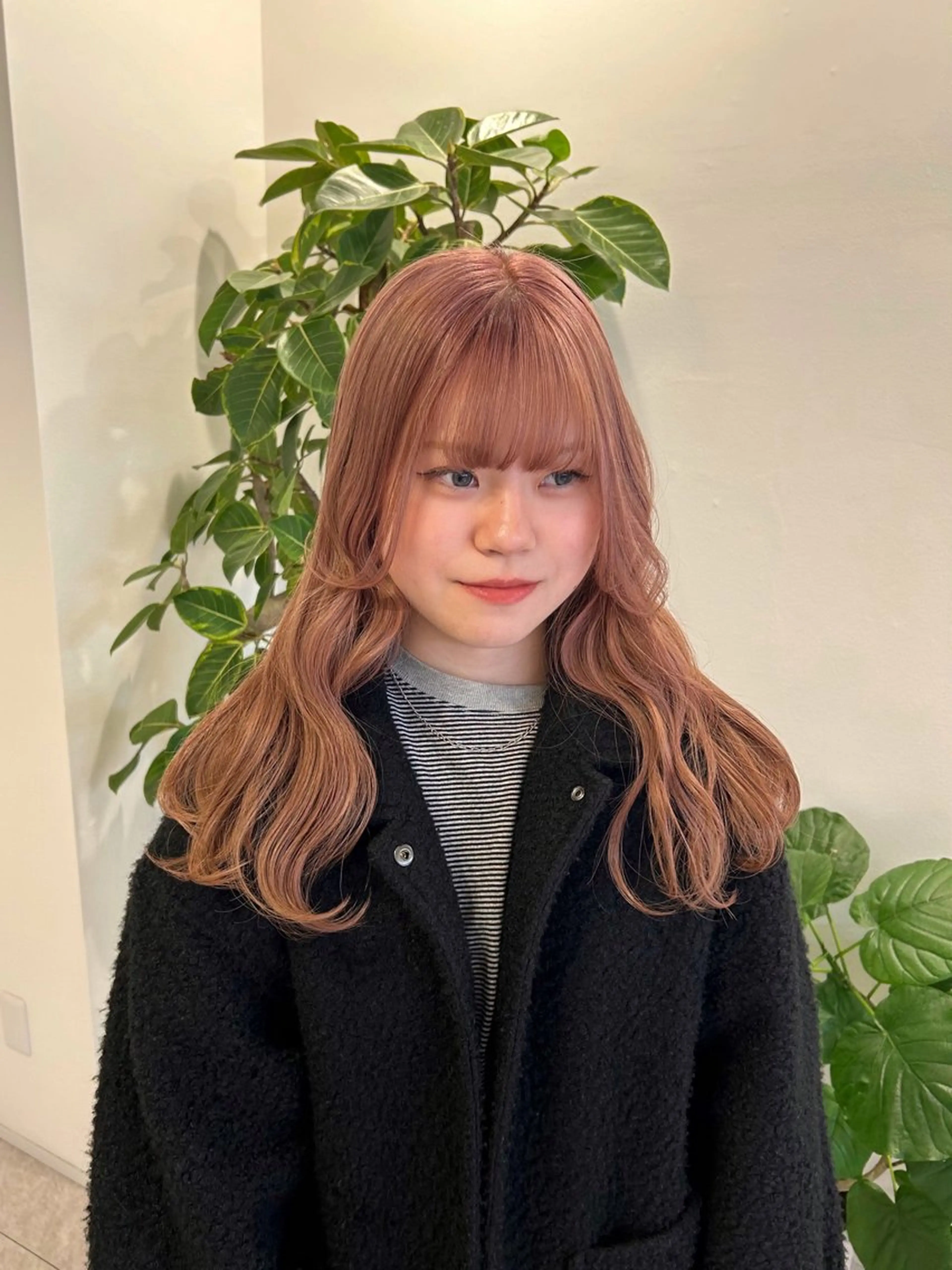 ロング ヘアカラー FILMS haru 暖色カラーのヘアスタイル