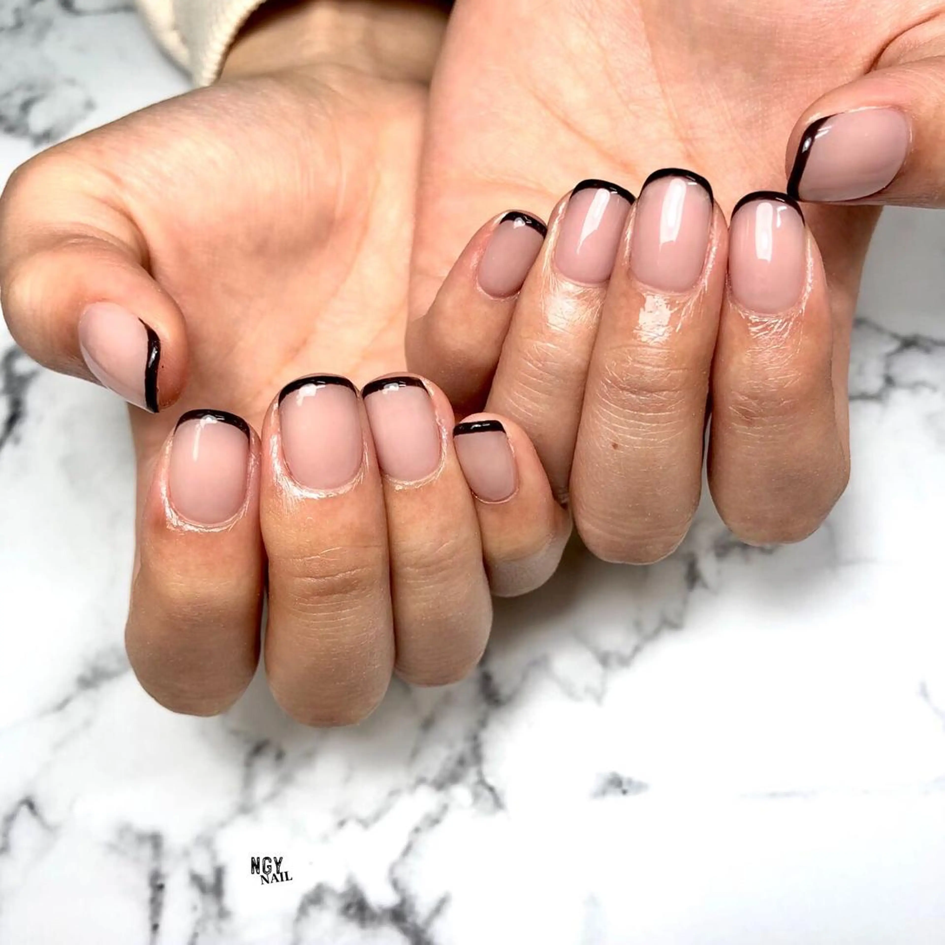 ネイル ブラウン フレンチネイル ワンカラーネイル シンプルネイル ハンドネイル NAIL NOWのネイルデザイン