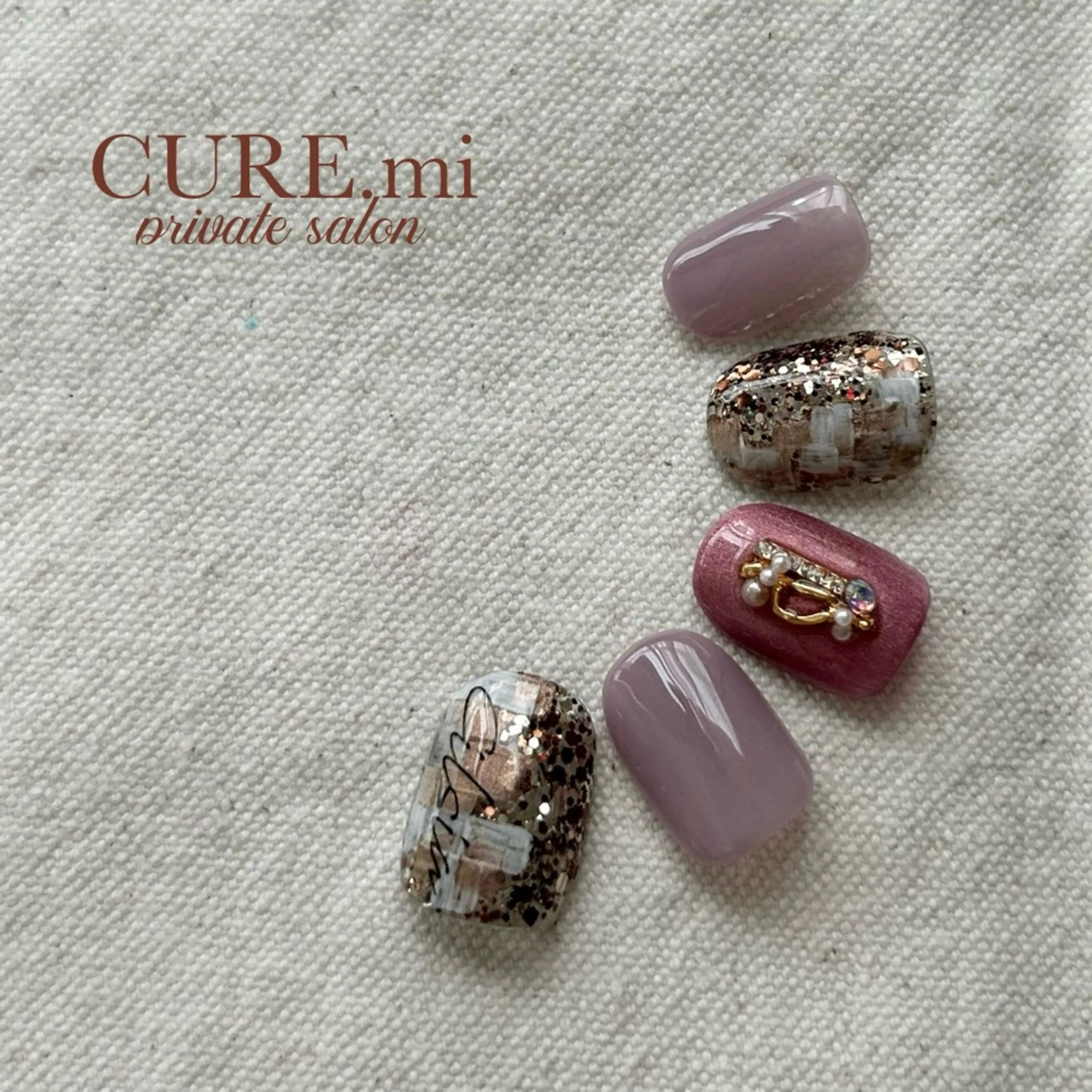 ネイル ニュアンスネイル ハンドネイル ハンドケア CURE.mi所属・伊藤 美香のネイルデザイン