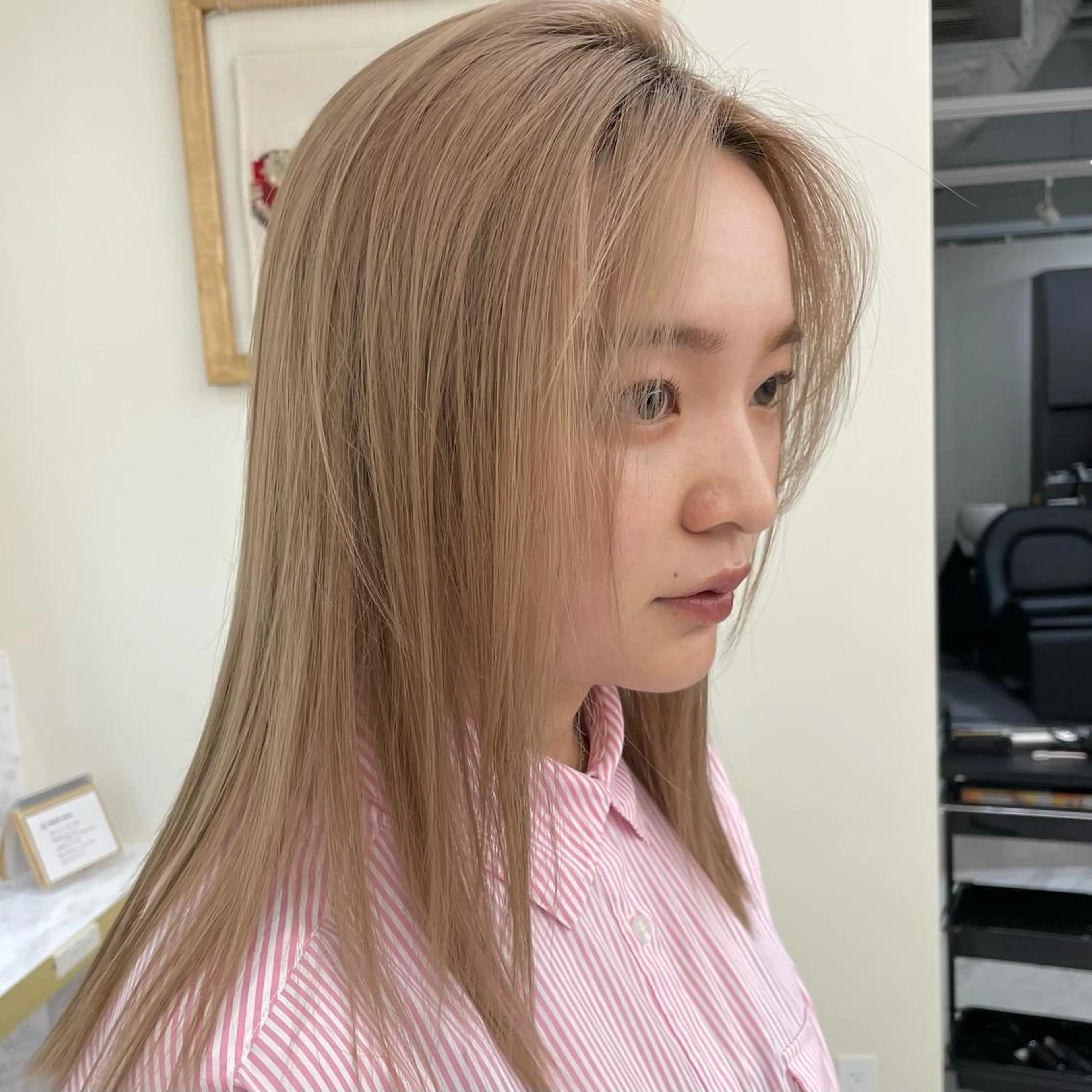 セミロング カラー ヘアアレンジ mao透明感カラー 似合わせヘアメイクのヘアスタイル