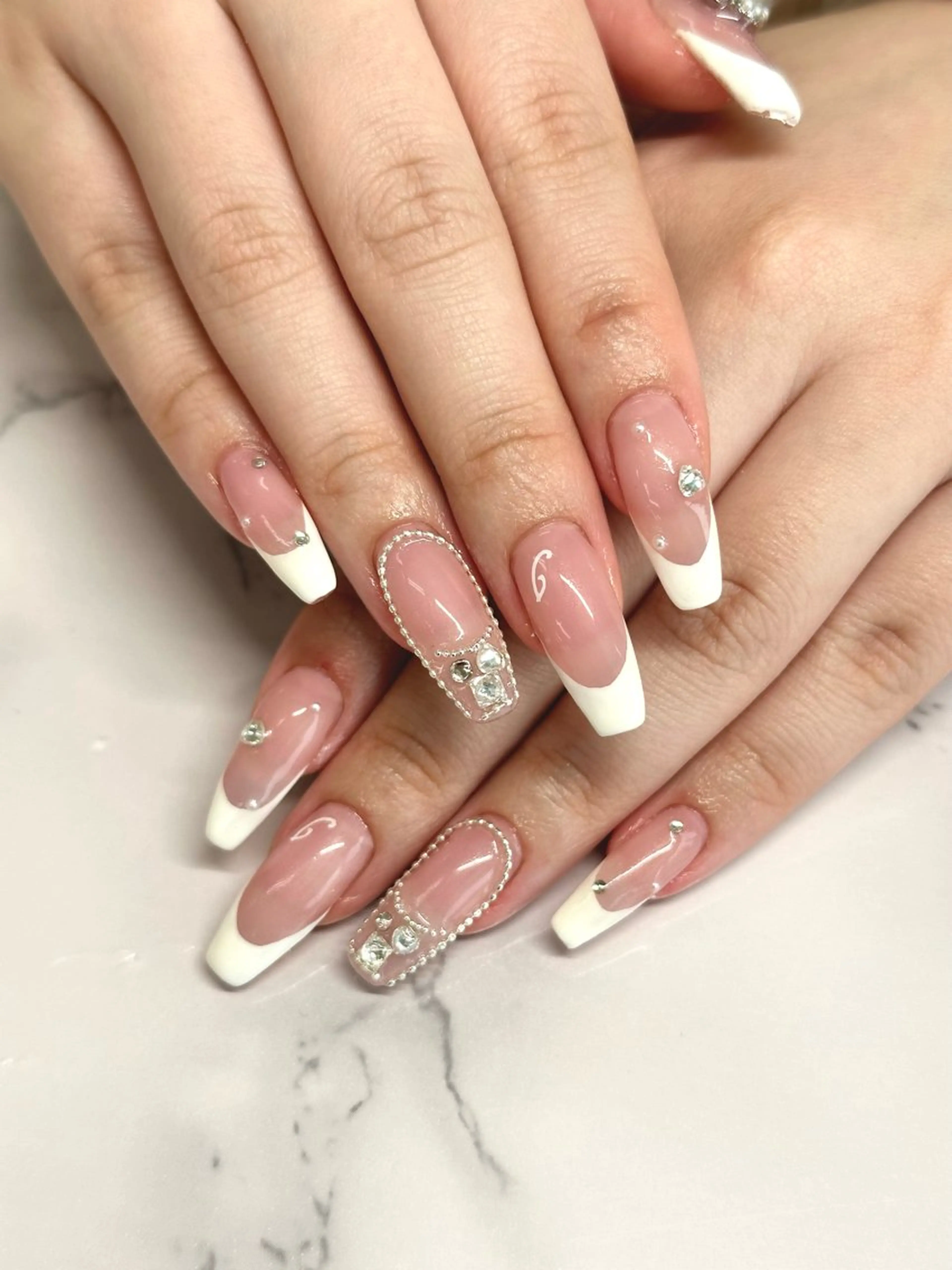 ネイル ハンドネイル salon iris 🦋北広島市大曲のネイルデザイン