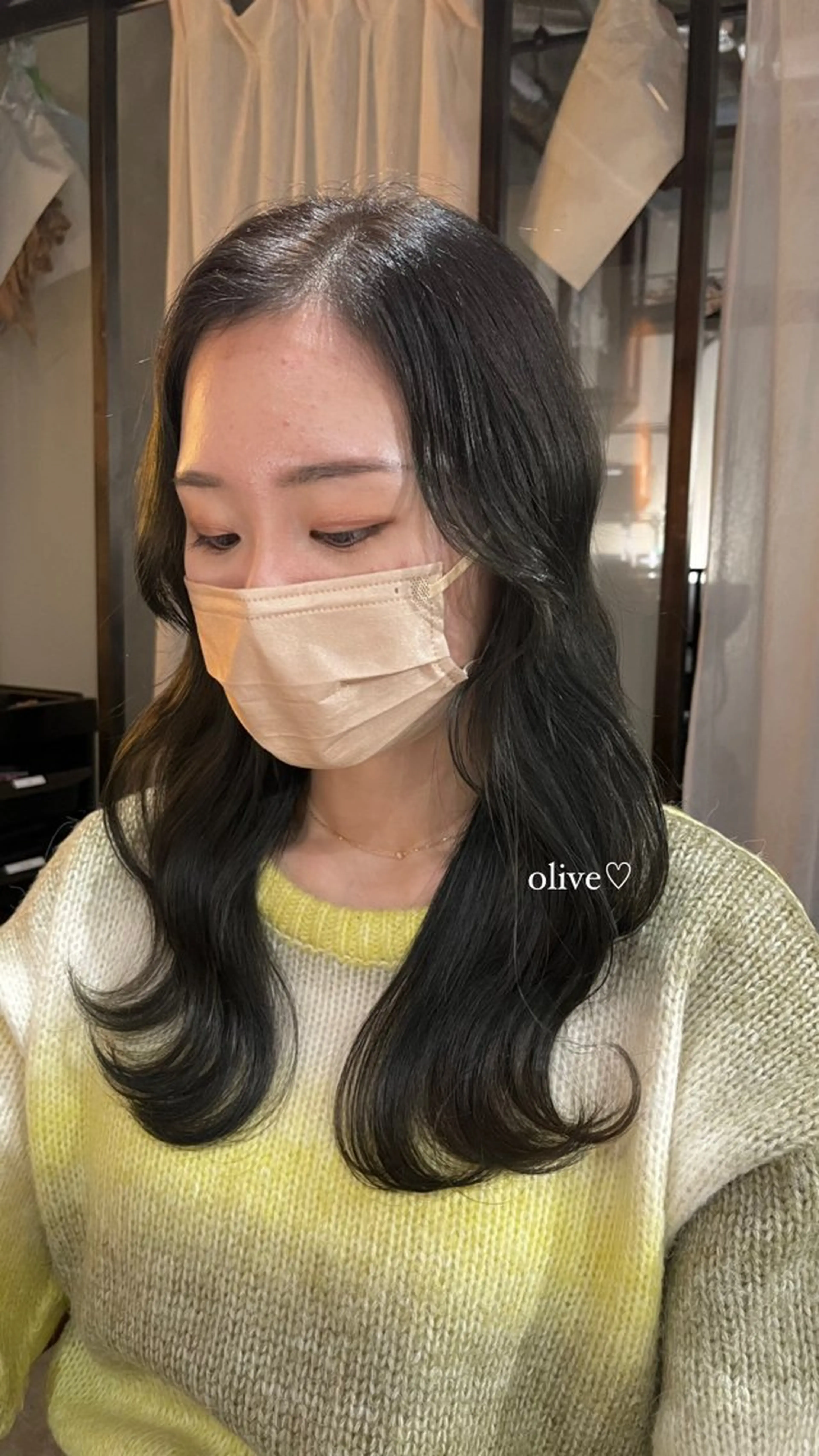 ロング カラー ヘアアレンジ グレージュ オリーブグレージュ オリーブグレー カット ヘアカラー トリートメント 光本 杏のヘアスタイル