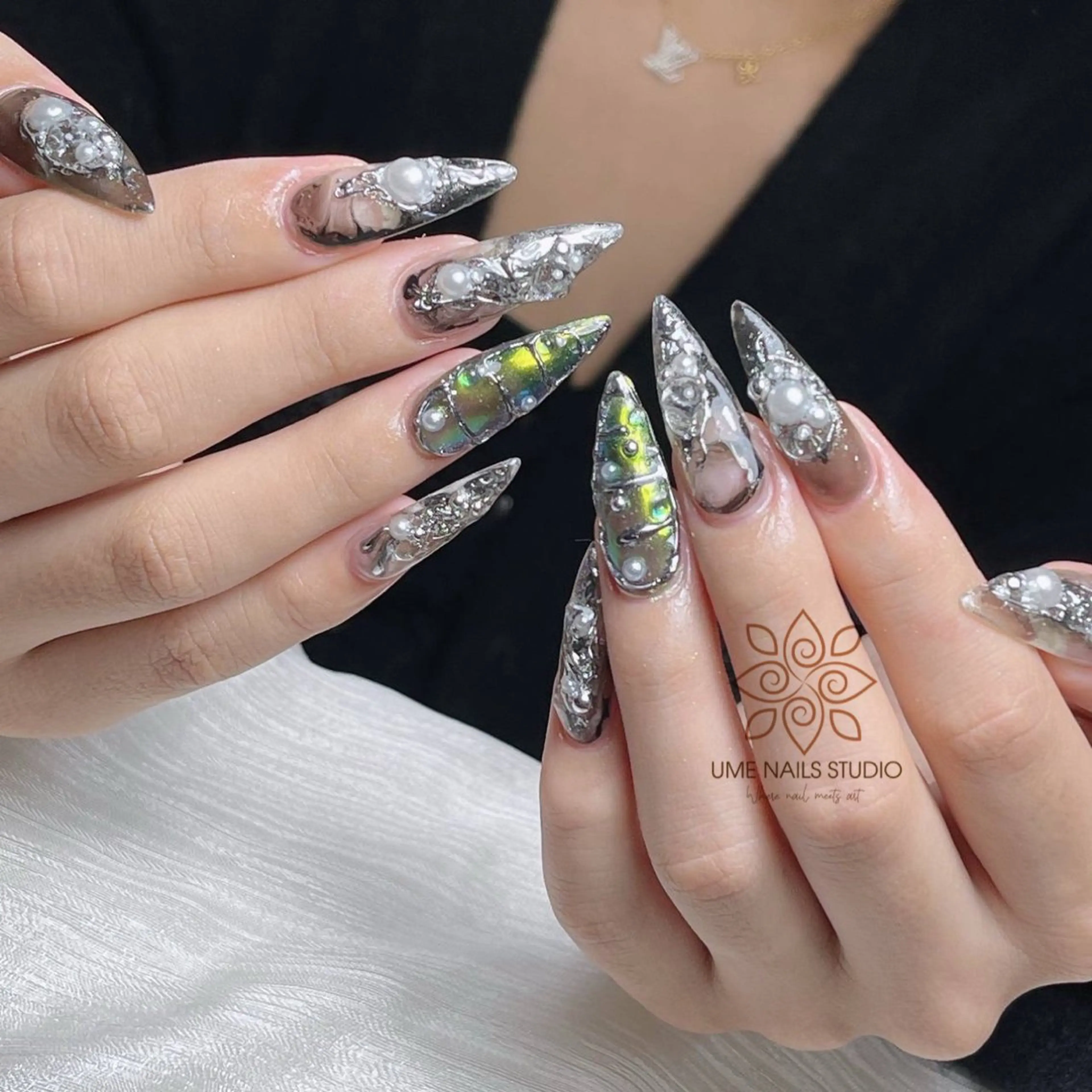 ネイル チークネイル クリアネイル ガーリー キラキラネイル 韓国ネイル ハンドネイル Ume Nail Studioのネイルデザイン