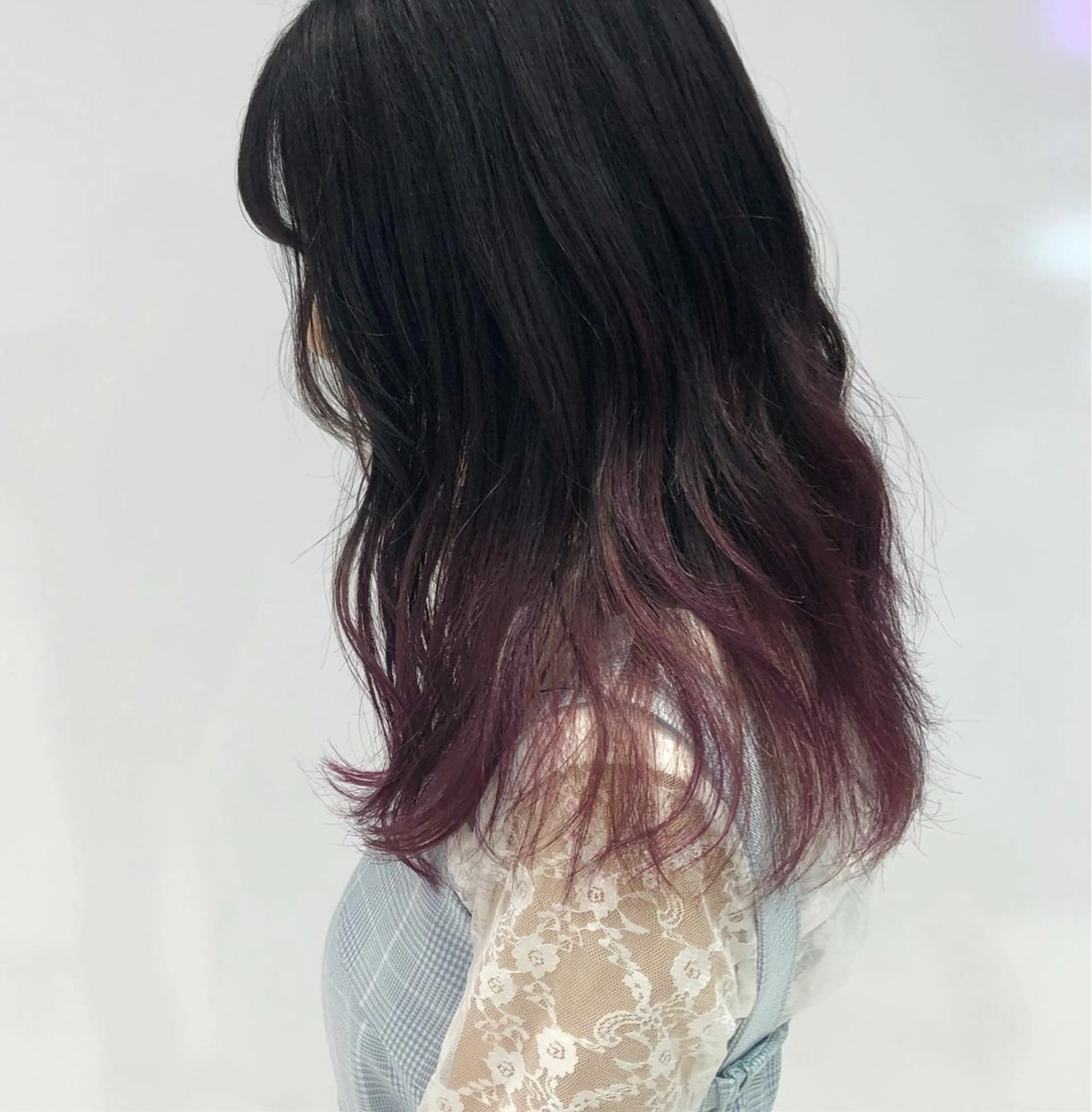 ロング カラー ブリーチ グラデーションカラー ピンクカラー ピンクパープル パープルカラー ヘアカラー keen吉祥寺所属・相川 愛実のヘアスタイル