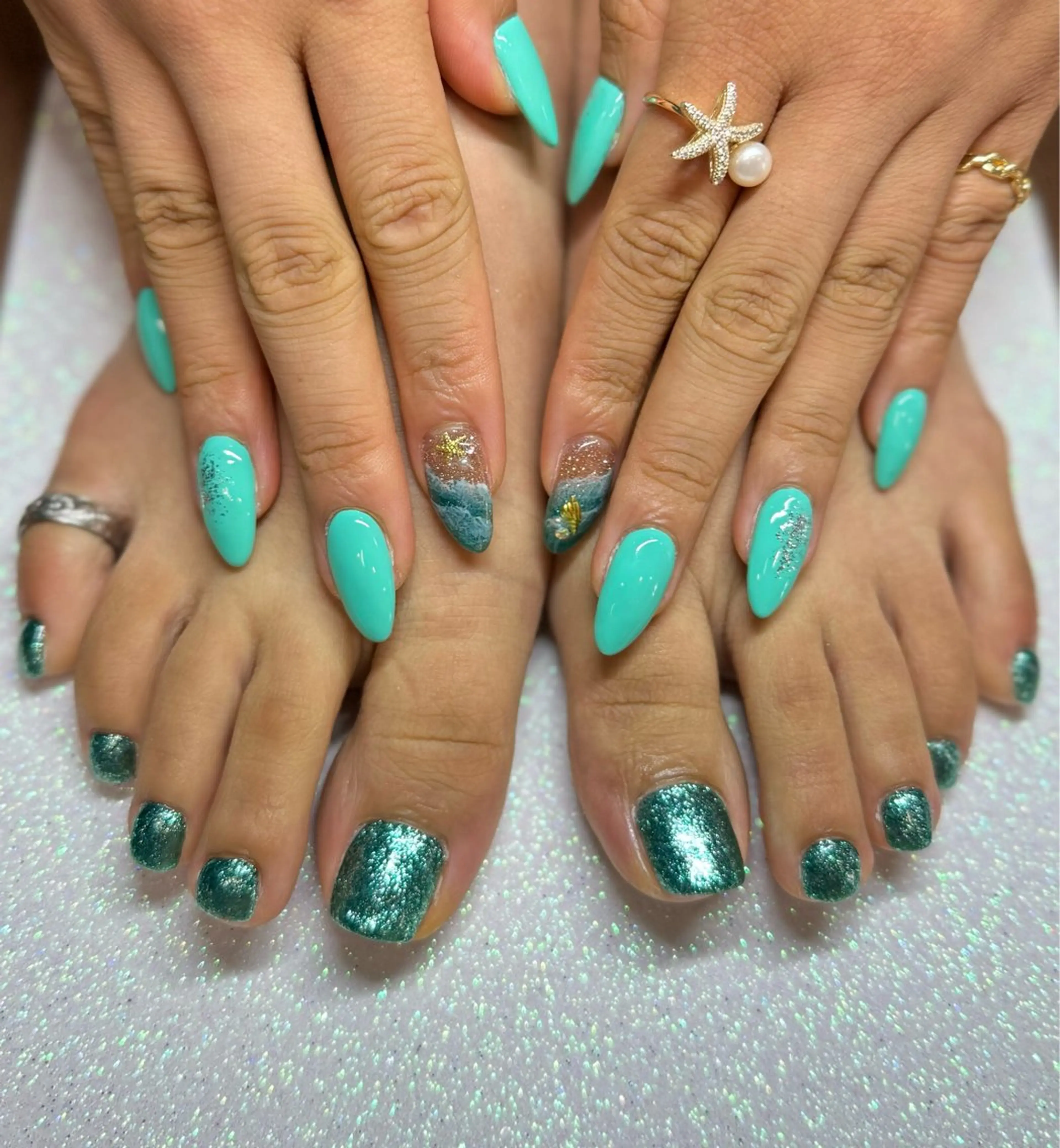 ネイル ハンドネイル VIERU 🌈🎀💖のネイルデザイン