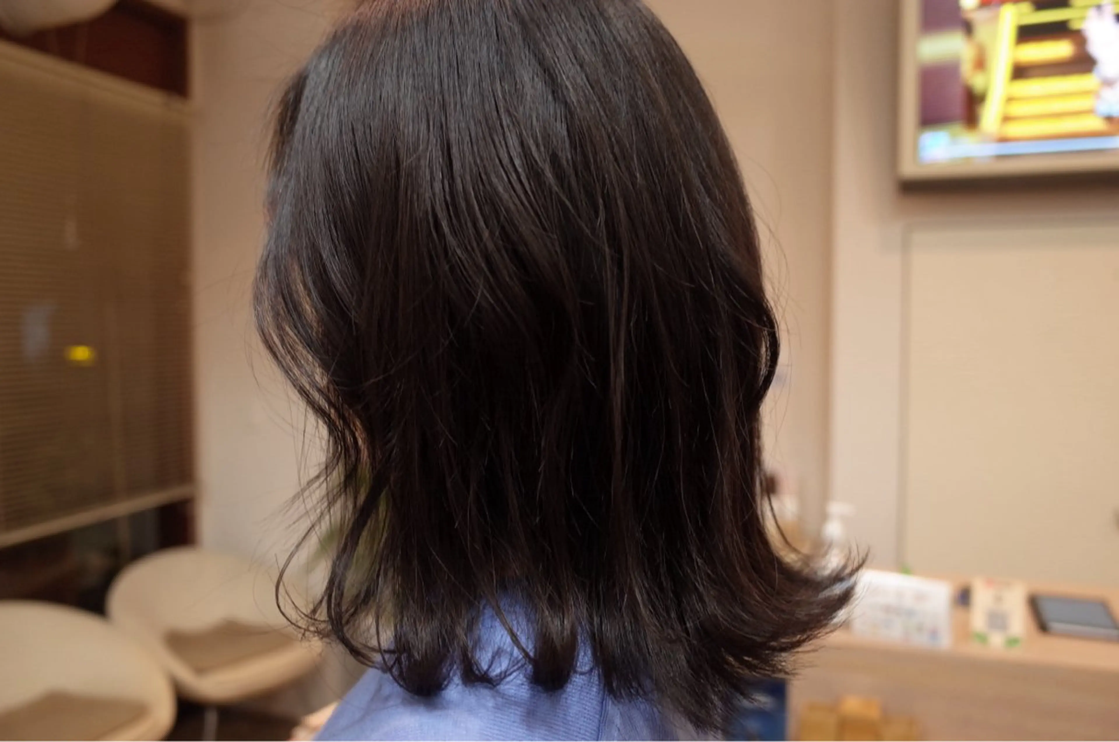 ミディアム 外ハネヘア リバティーシェアバーバー銀座2nd所属・大泉 智のヘアスタイル