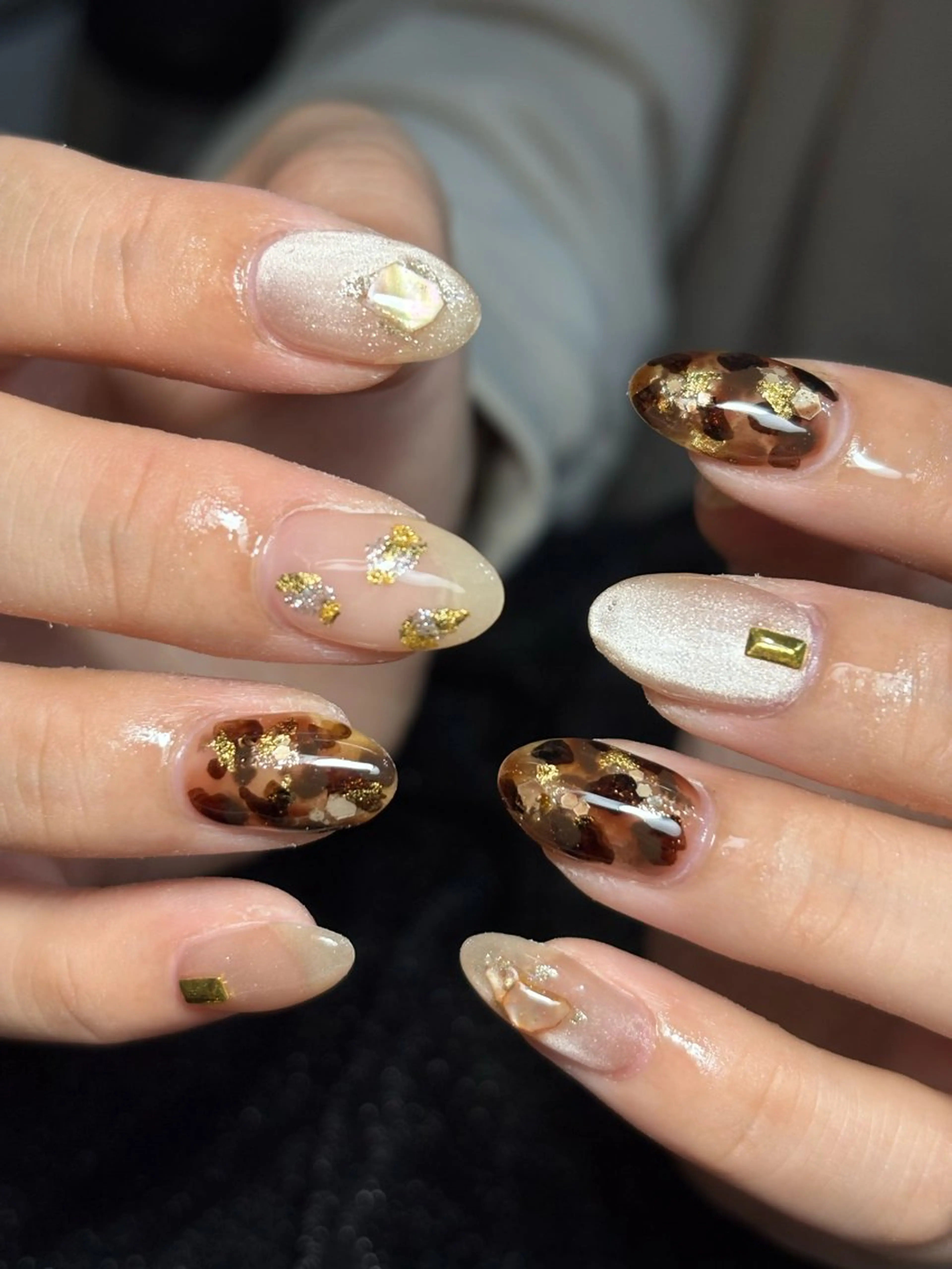 ネイル ハンドネイル フットネイル ✴︎ Delightのネイルデザイン