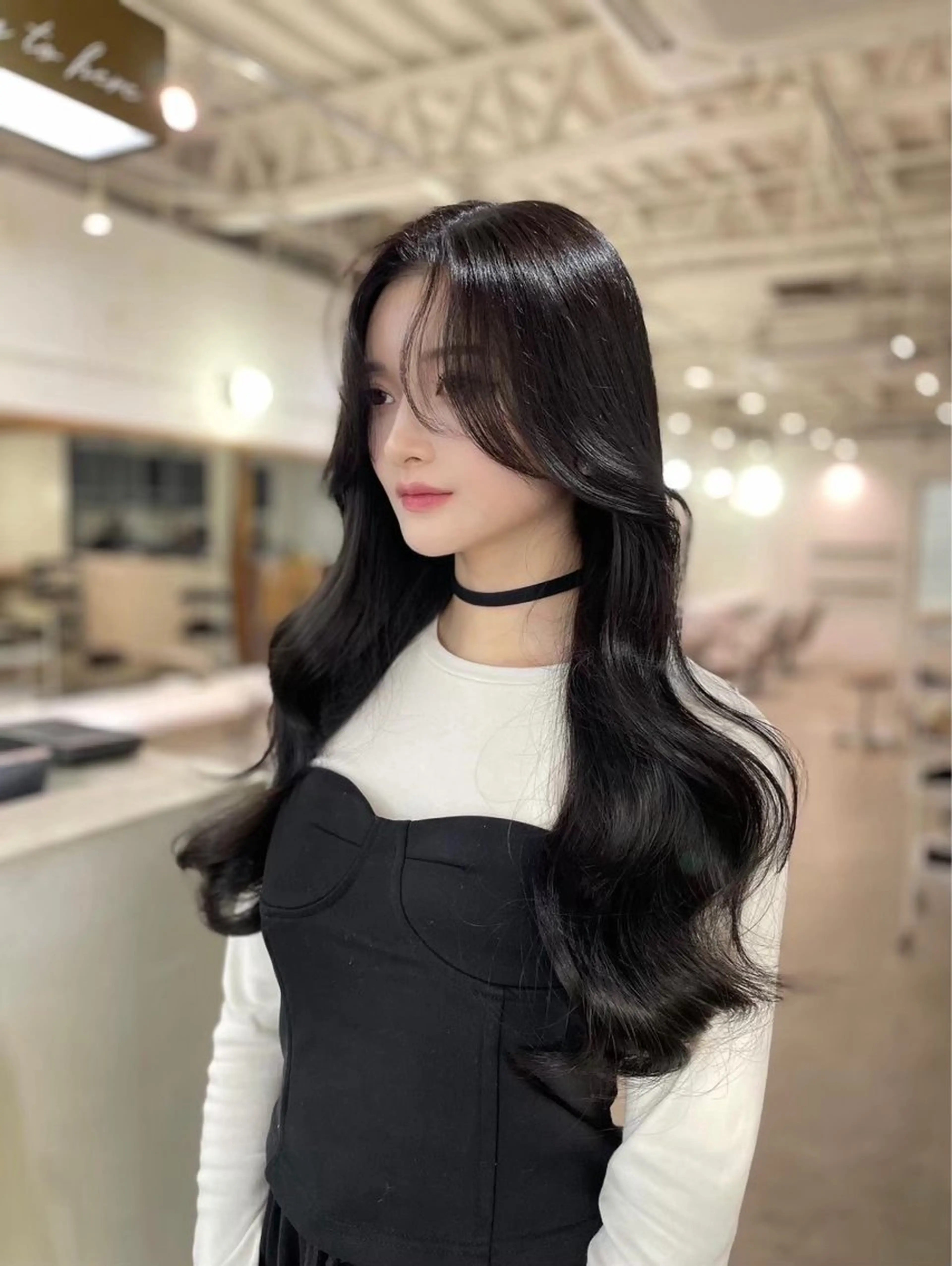 ロング カラー ベージュカラー ブリーチ ダブルカラー 顔周りカット 髪質改善 カット ヘアカラー トリートメント 京都韓国ヘア🇰🇷 /髪質改善/レイヤーのヘアスタイル
