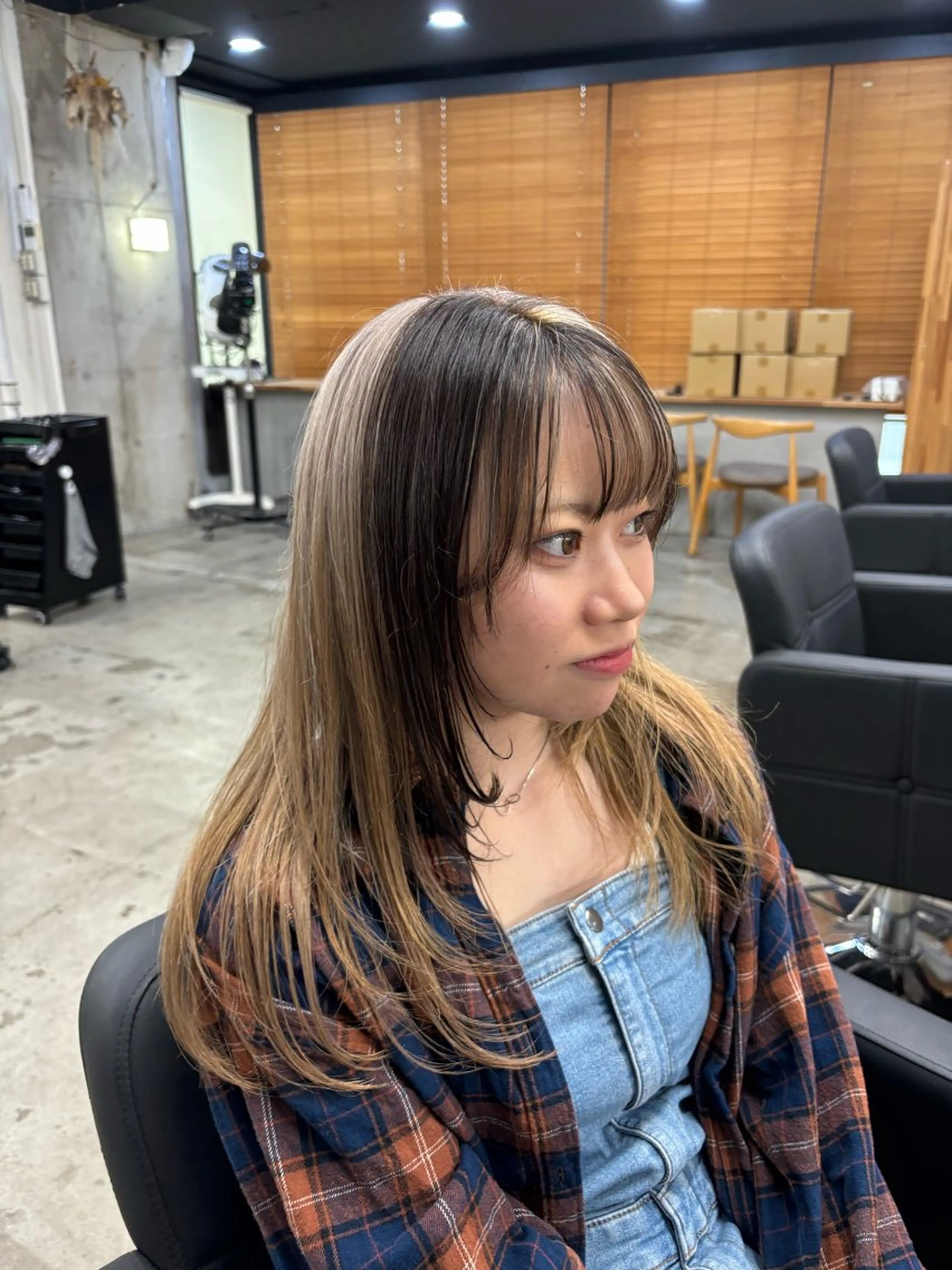 セミロング カラー カット ヘアカラー トリートメント mono / Manatoのヘアスタイル