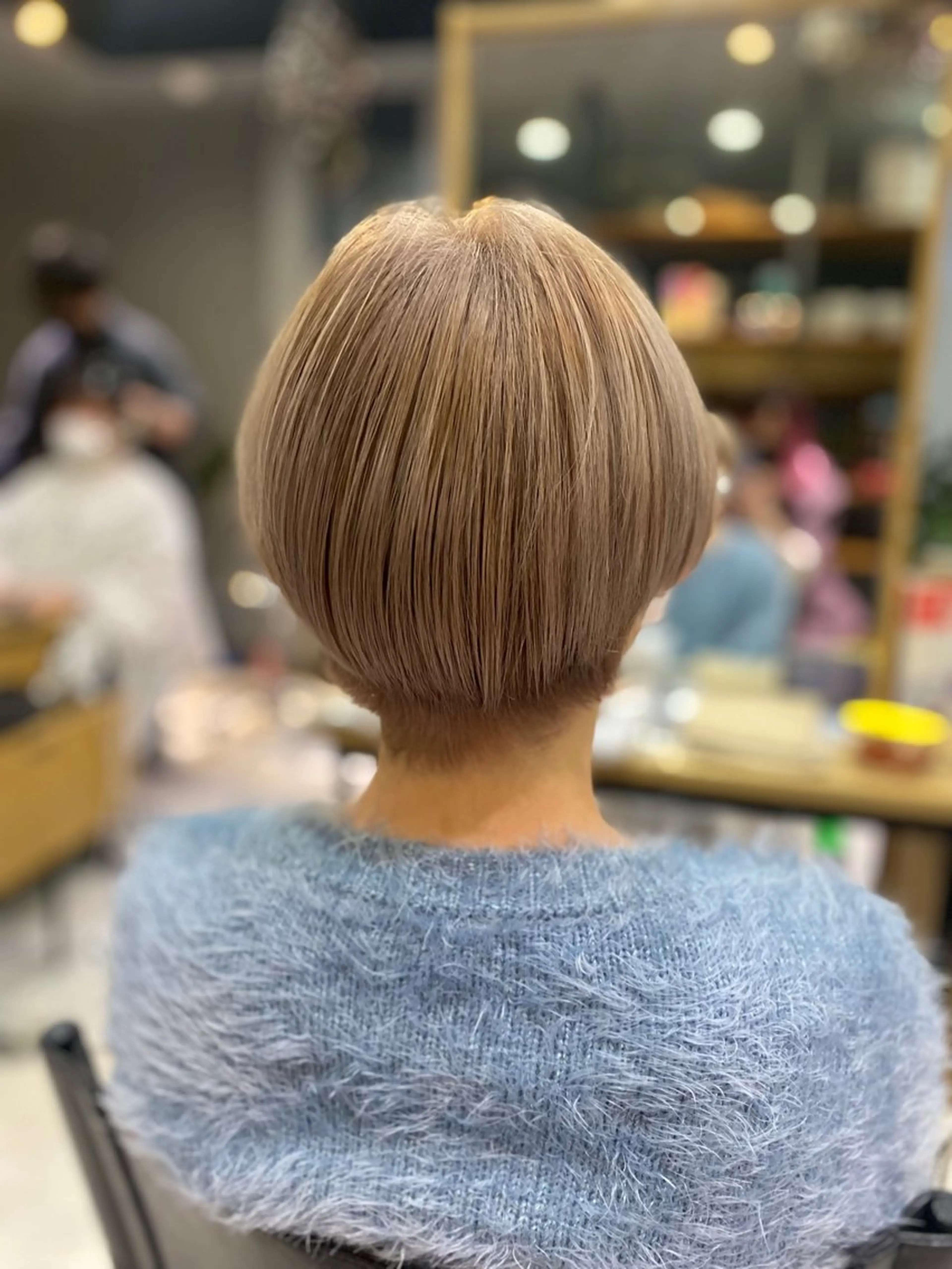 ショート ヘアカラー トリートメント 艶髪・透明感カラー・ 韓国ヘア・Yuriのヘアスタイル