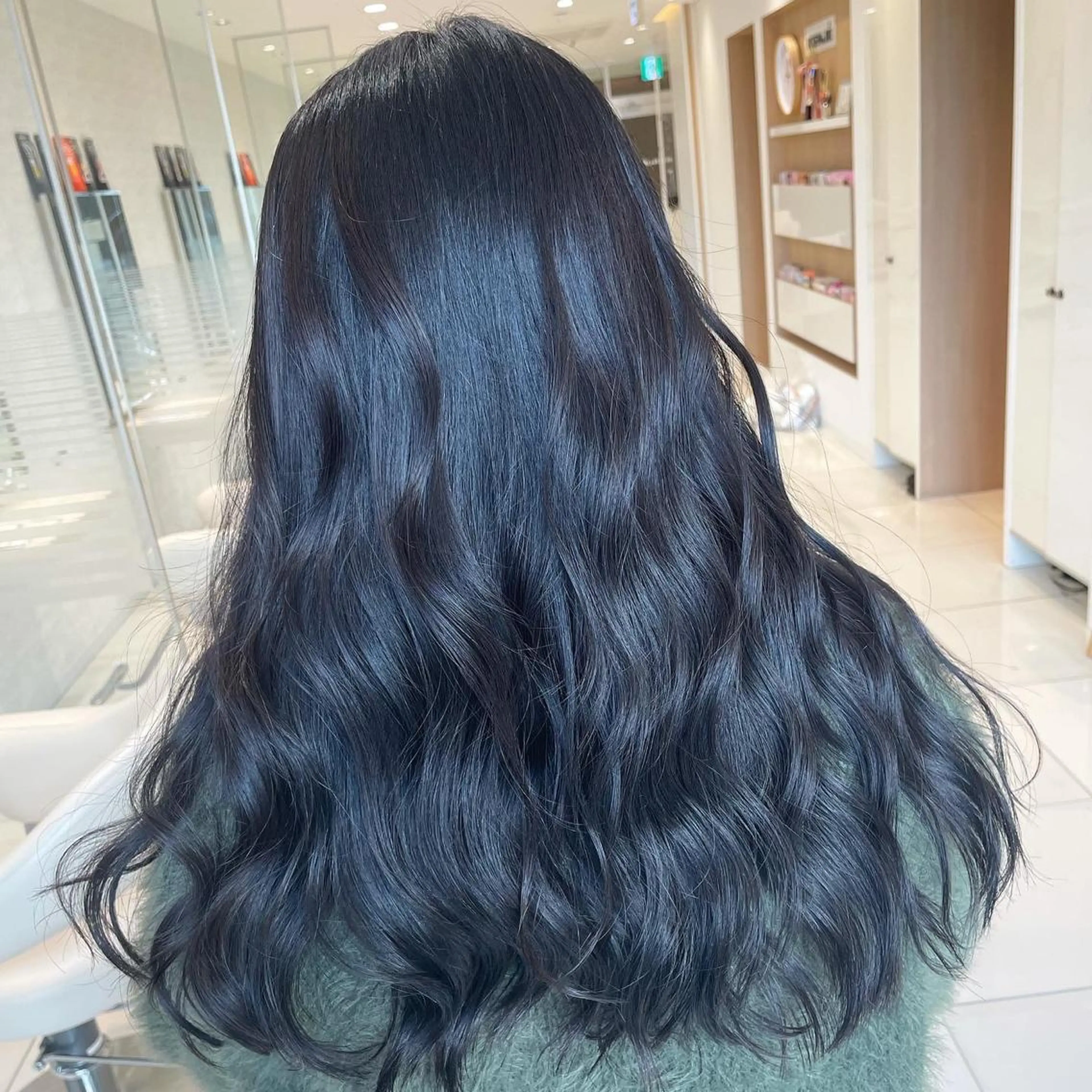 ロング カラー ご新規様限定クーポン あります　桂口　烈闘のヘアスタイル
