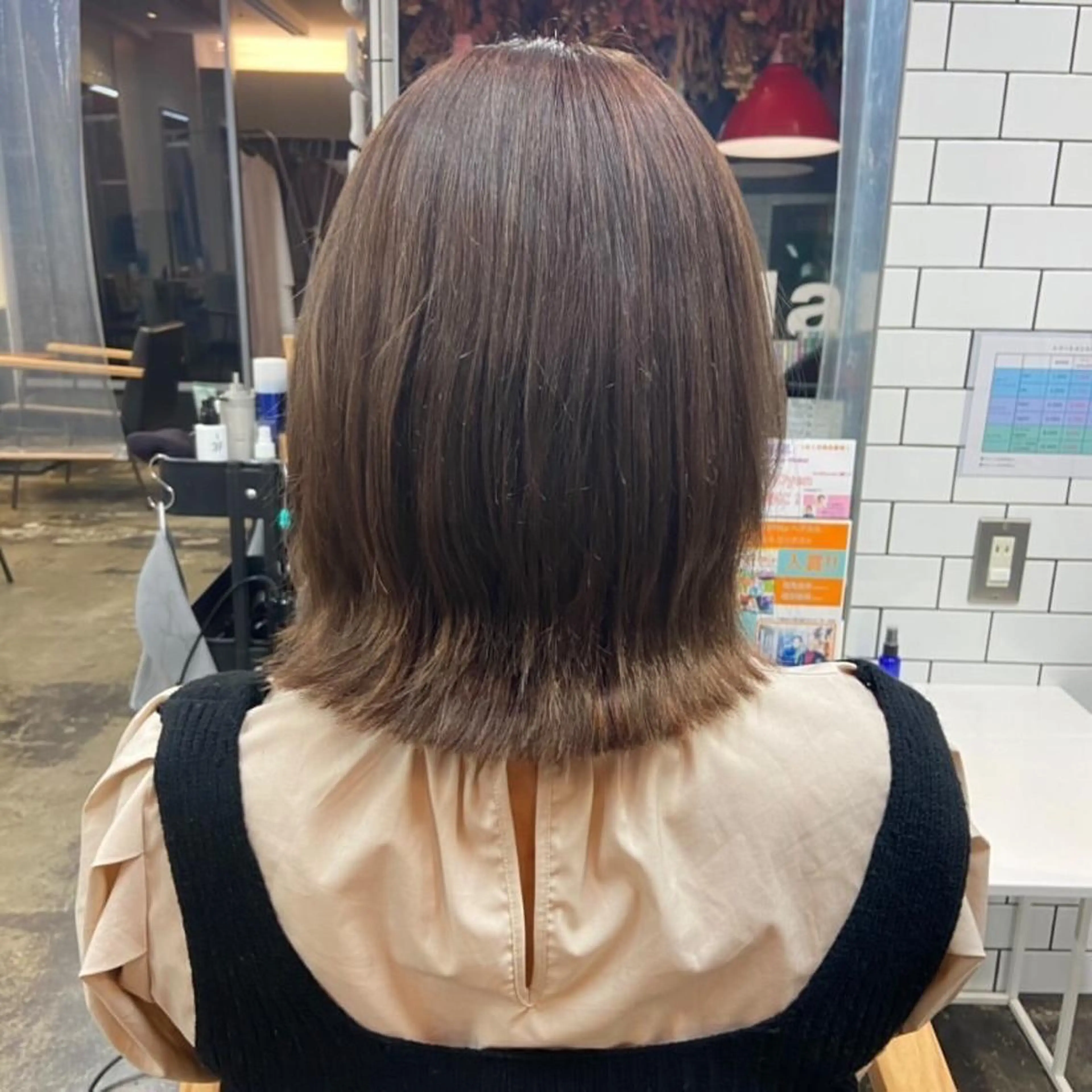 ミディアム カラー ベージュカラー ブリーチ ダブルカラー ミルクティーベージュ ブリーチなしカラー ハイトーン 🌷ハルミ🌷のヘアスタイル