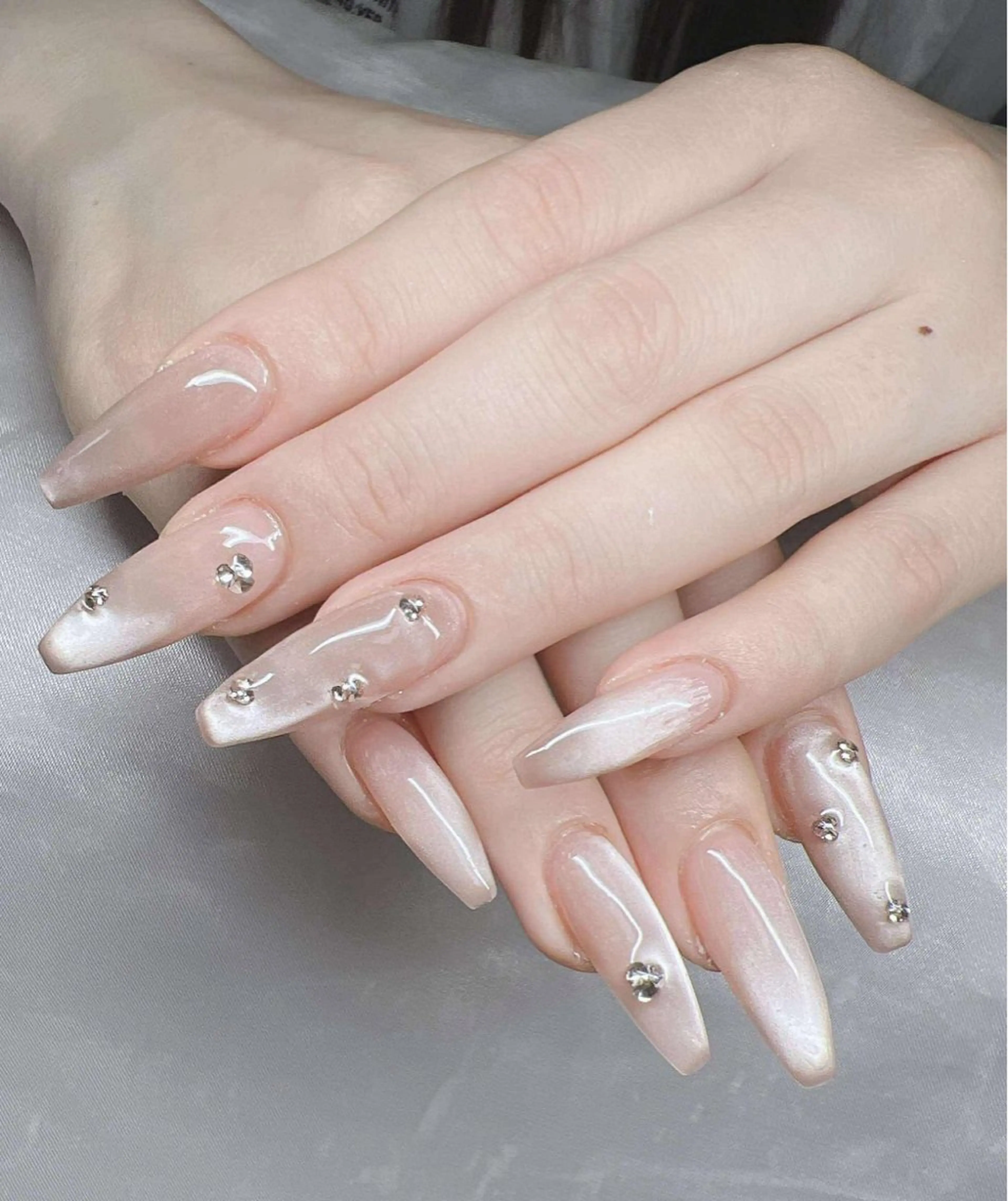 ネイル 長さ出し グラデーション 卒業式 キラキラネイル マグネットネイル ハンドネイル Lee Nailsのネイルデザイン