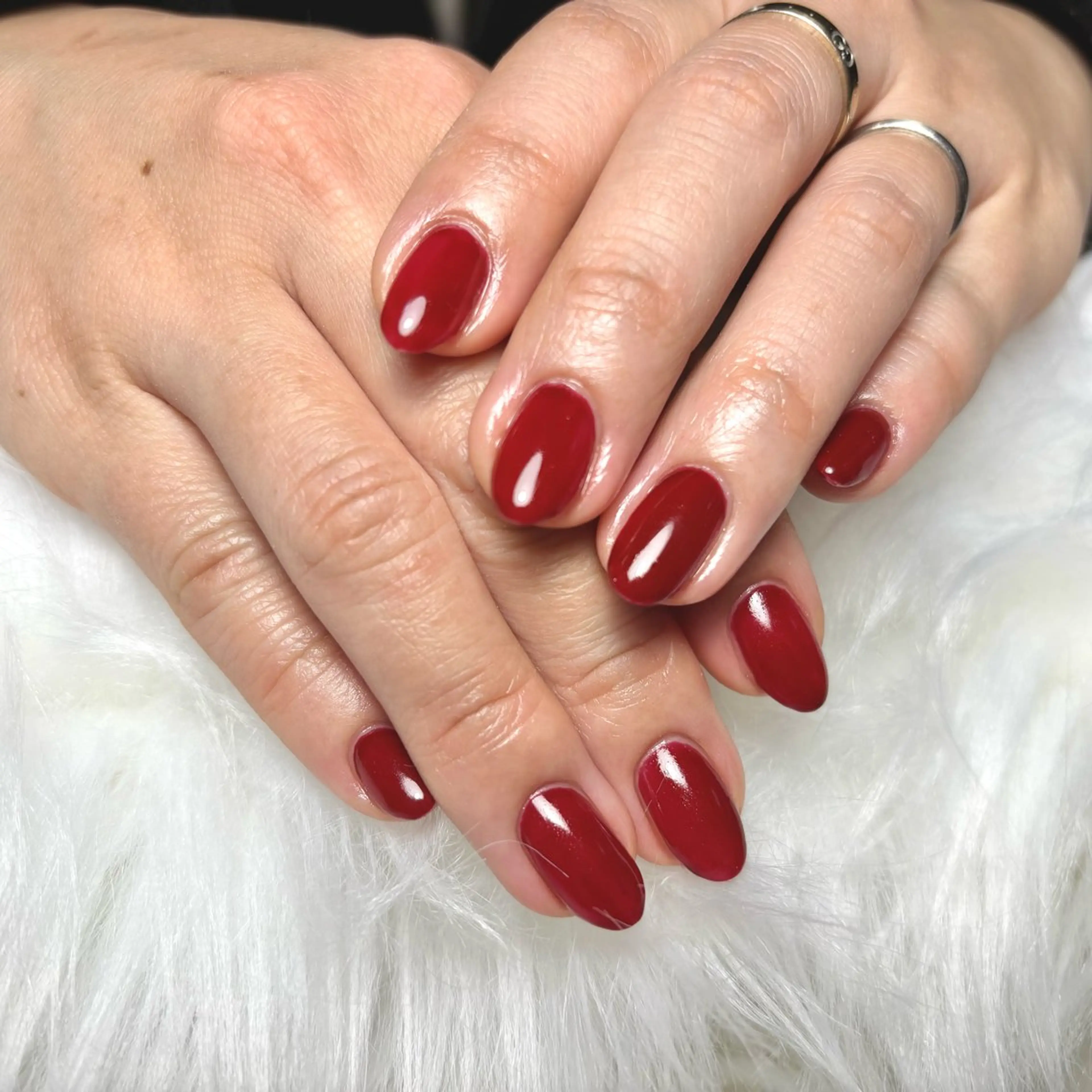 ネイル 赤色 ハンドネイル NAILSALON 【CHOUCHOU】のネイルデザイン