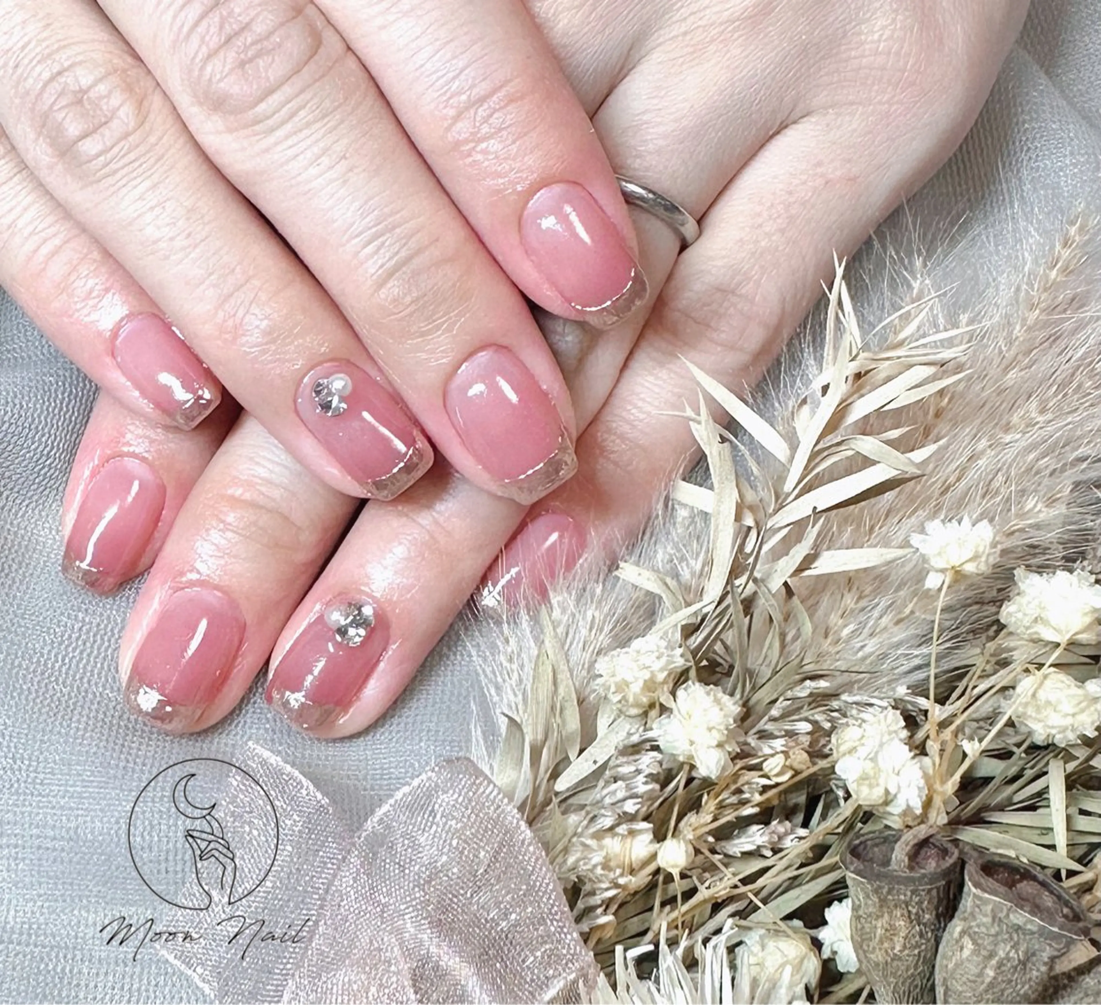 ネイル ハンドネイル Moon  Nail /栄　大須のネイルデザイン