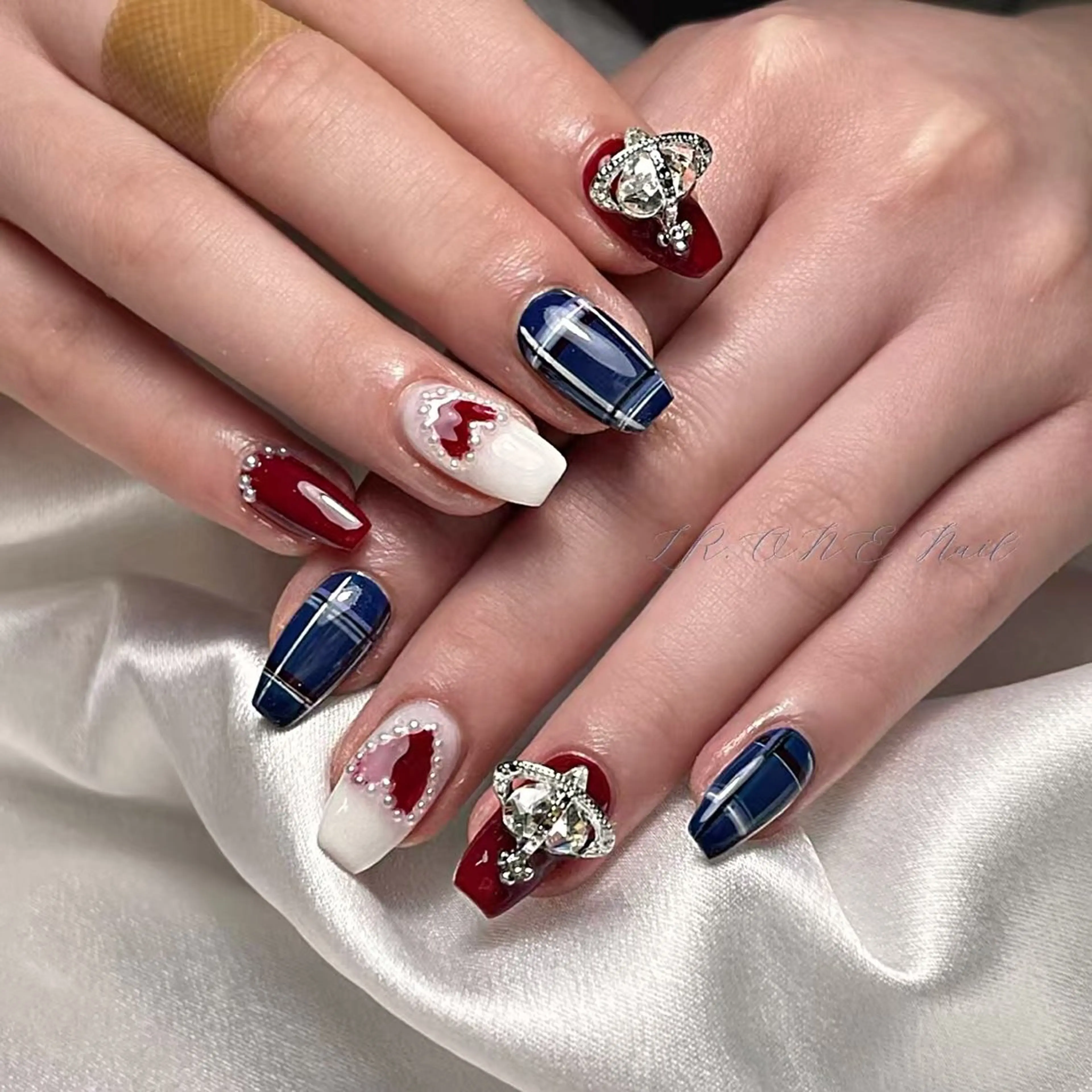 ネイル LR.ONE ヨウのネイルデザイン