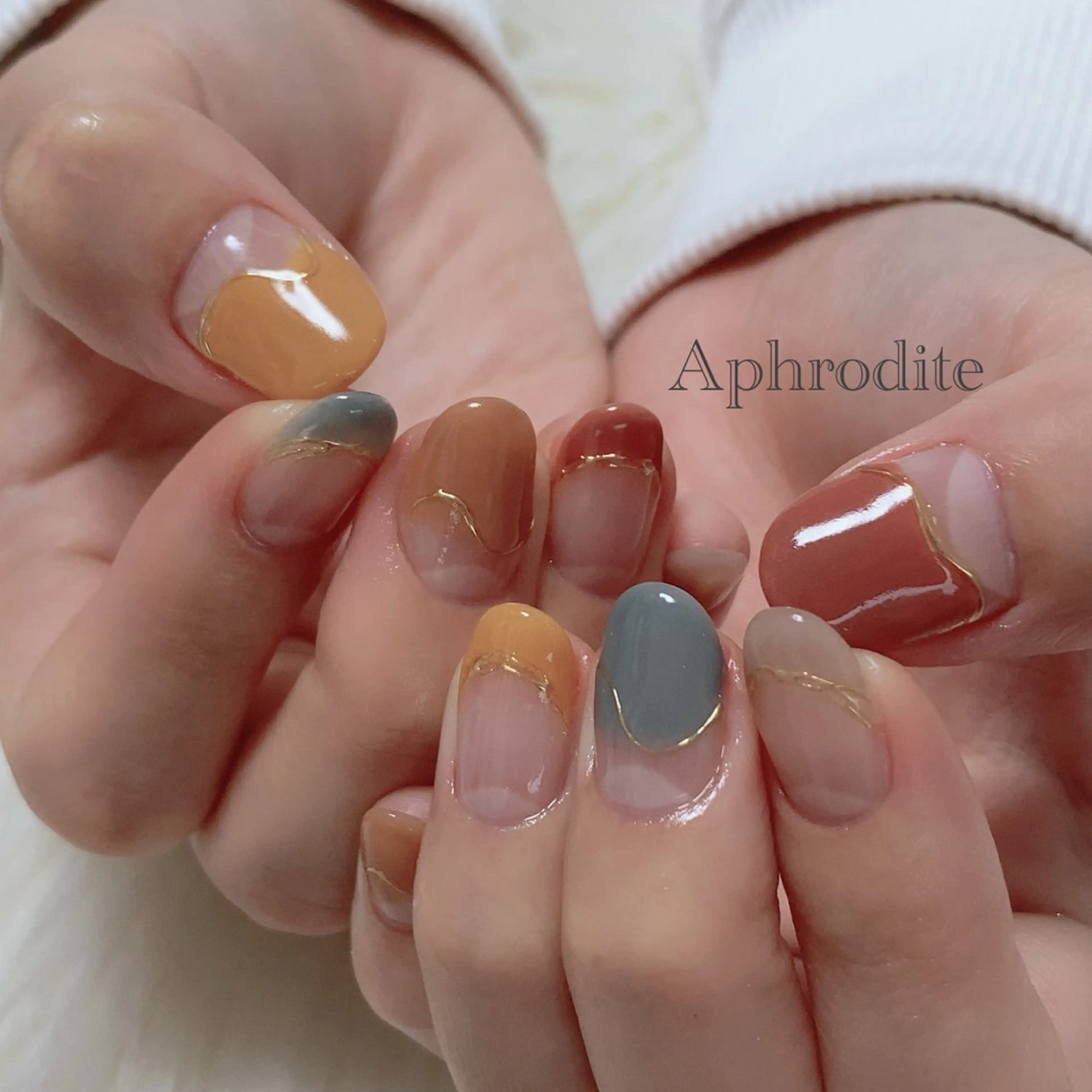 ネイル Aphrodite パラジェル認定サロンのネイルデザイン