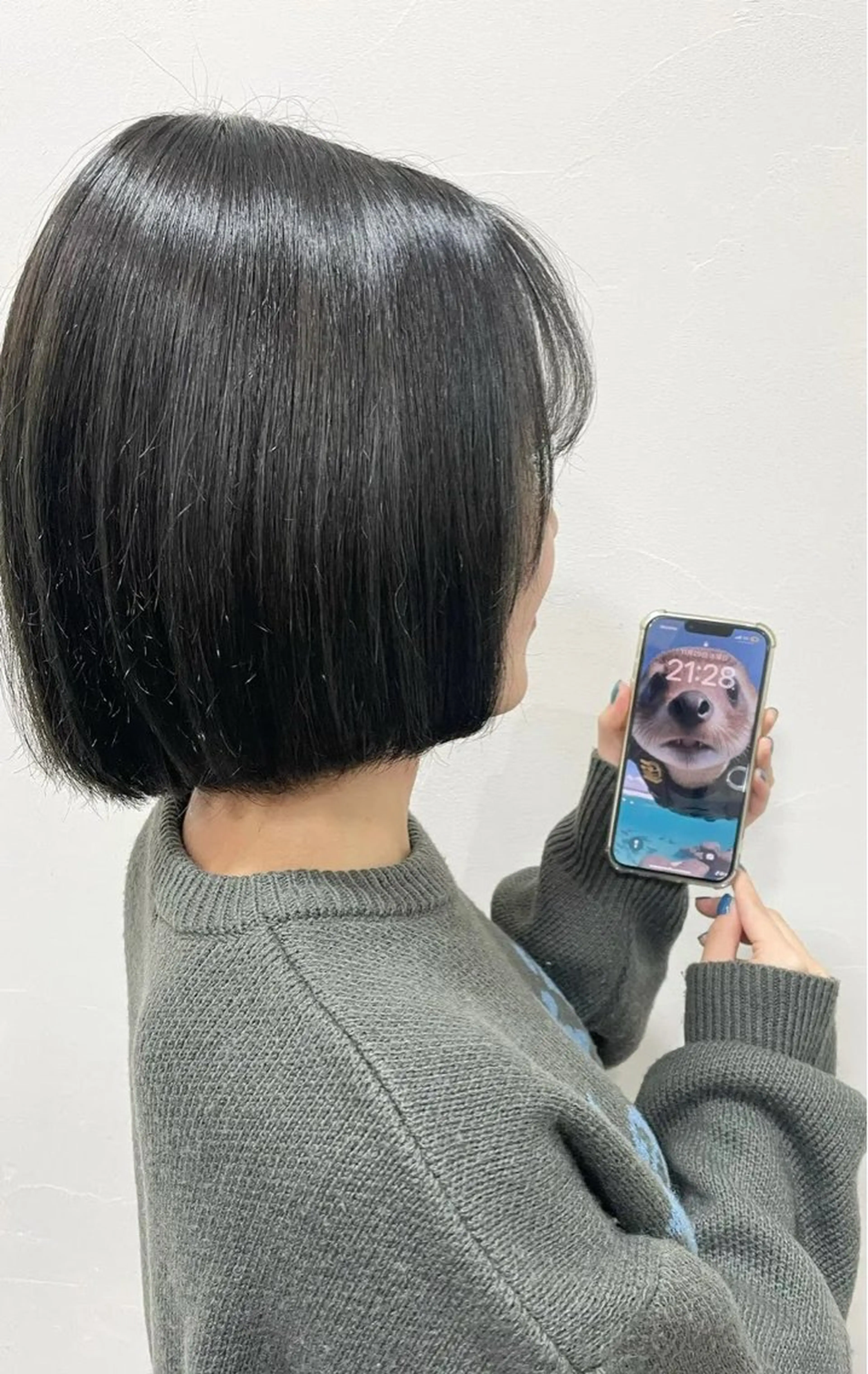 ショート カラー 飯島朋香 オリーブベージュ🌿のヘアスタイル