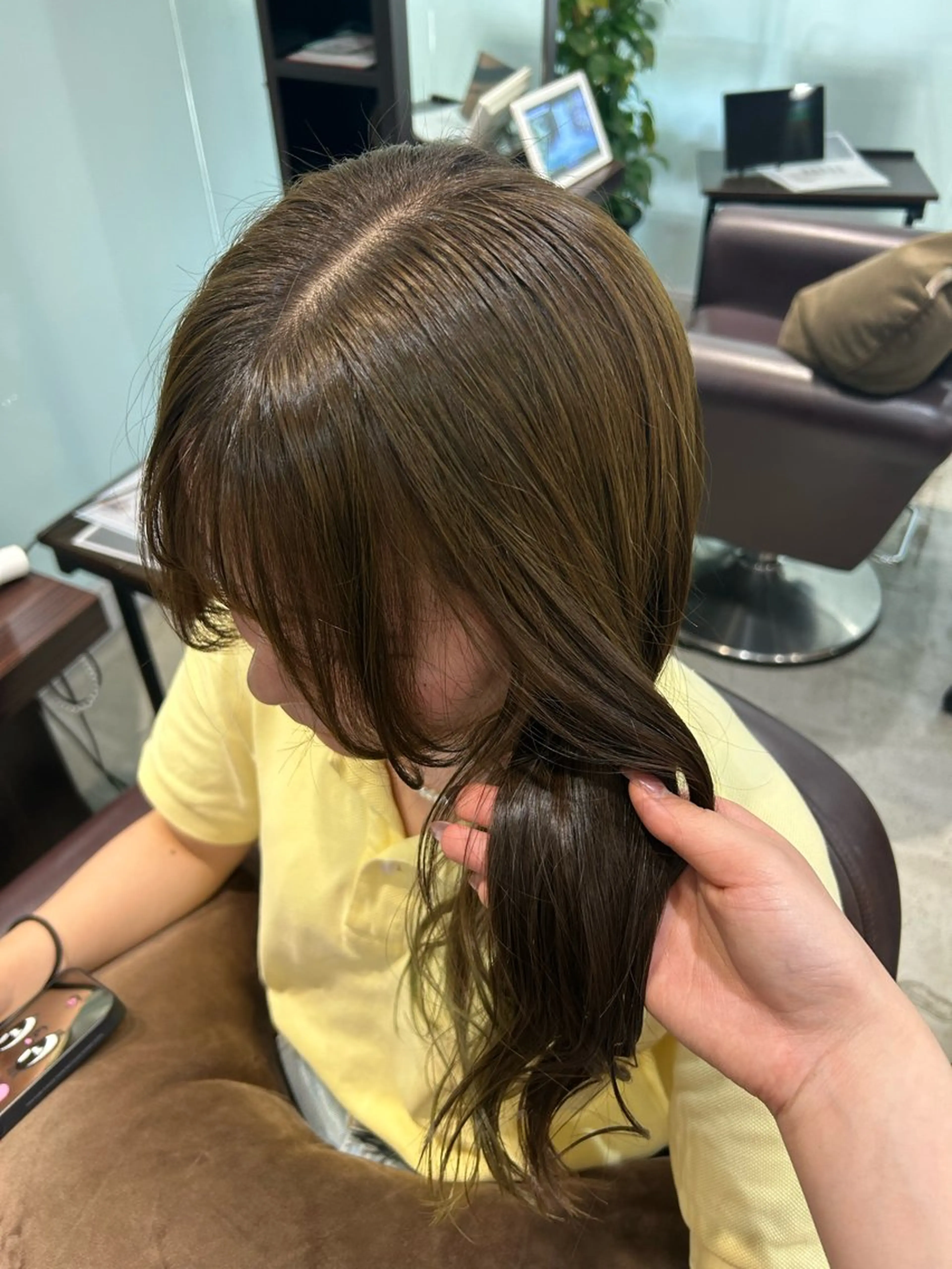 ロング カラー ヘーゼル ヘアカラー ヘッドスパ 坂本奈都美 🎀のヘアスタイル