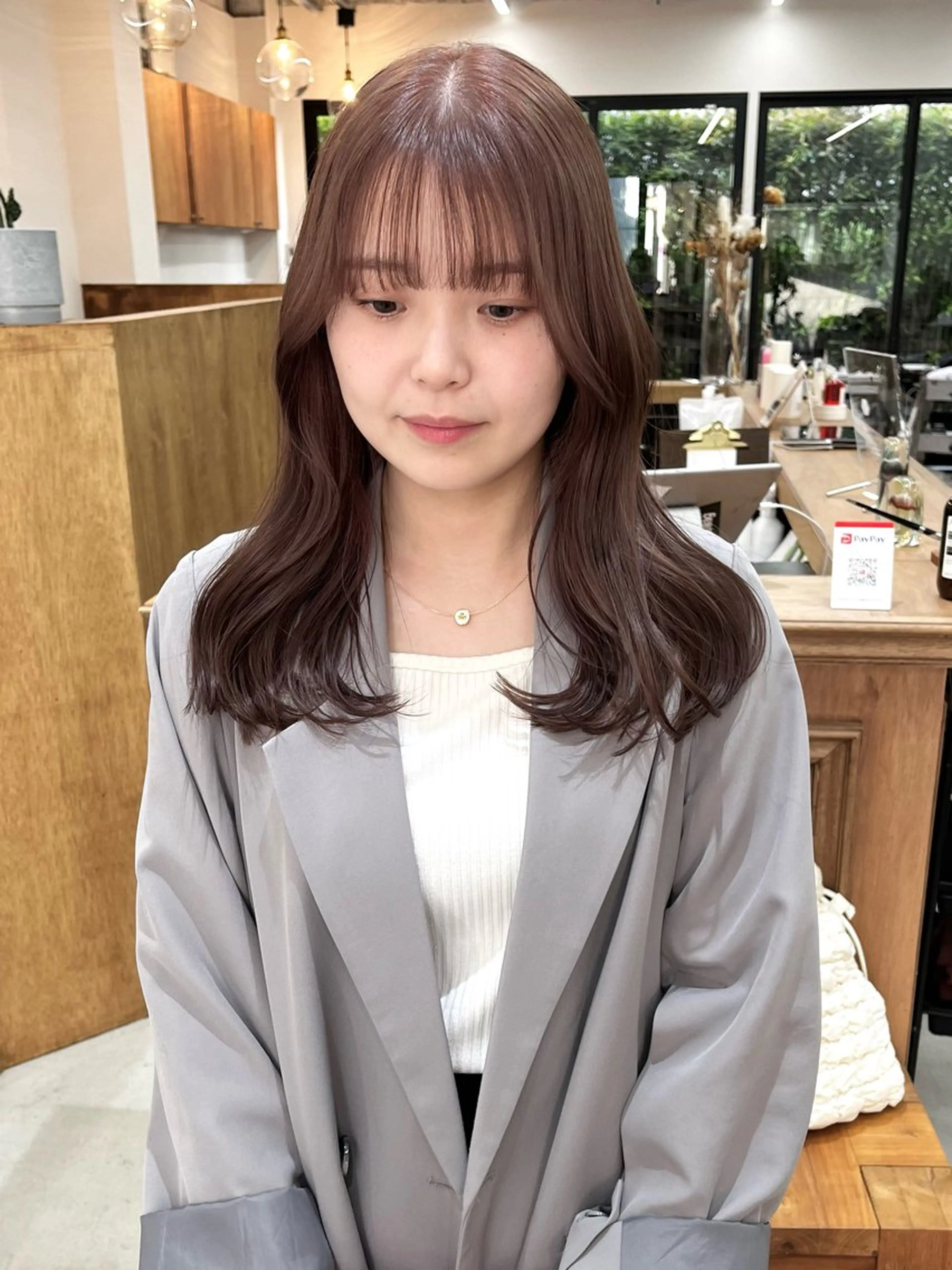 セミロング カラー ヘアアレンジ ena/ブリーチなし 暖色・ベージュ🎀のヘアスタイル