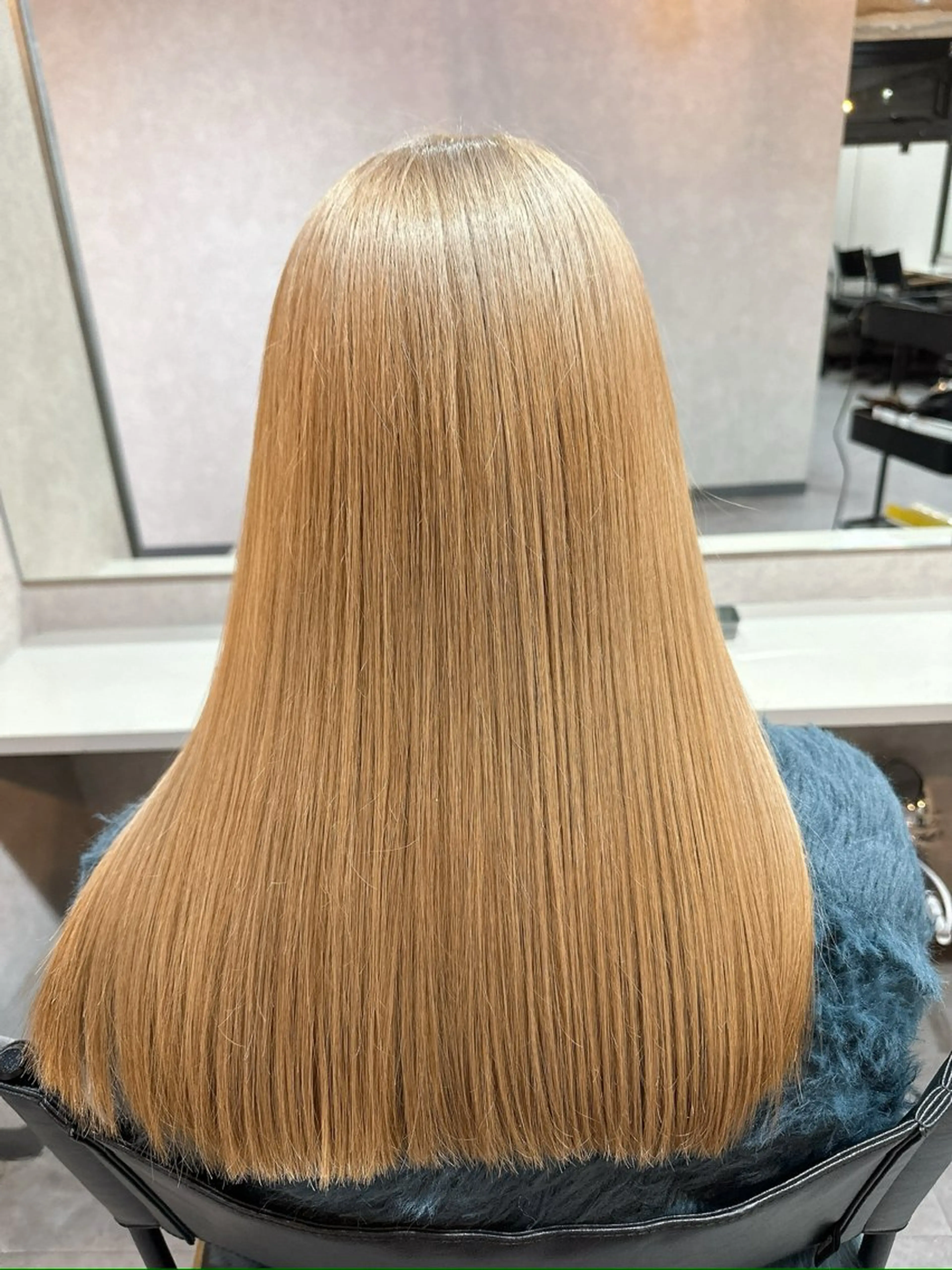 ロング カラー 髪質改善 トリートメント 酸熱トリートメント 京都駅/透明感カラー /髪質改善/岩崎拓郎のヘアスタイル