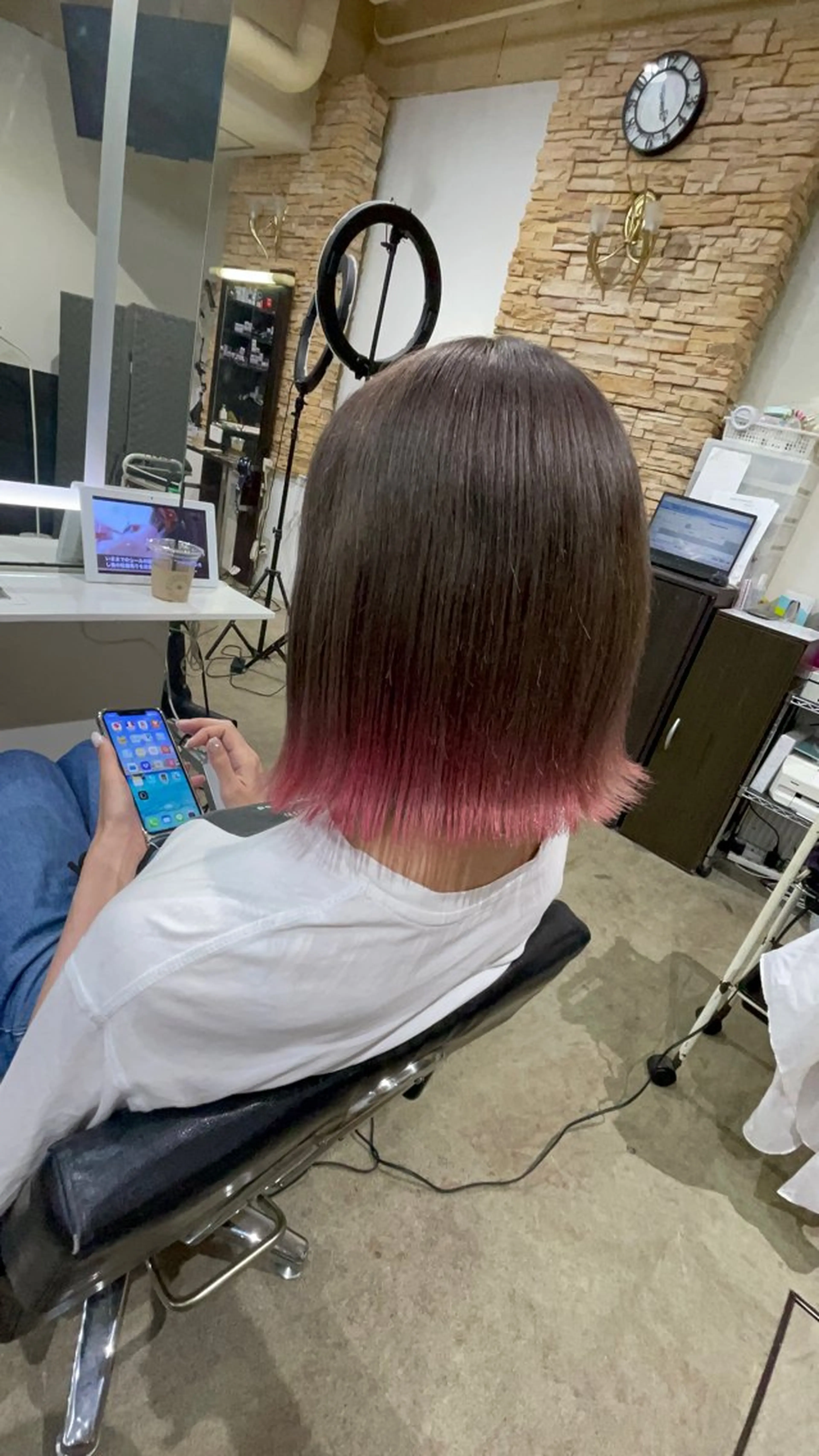 ショート カラー ピンクカラー ヘアカラー トリートメント ヘアセット アンククロス/ エクステ／ハイトーンのヘアスタイル